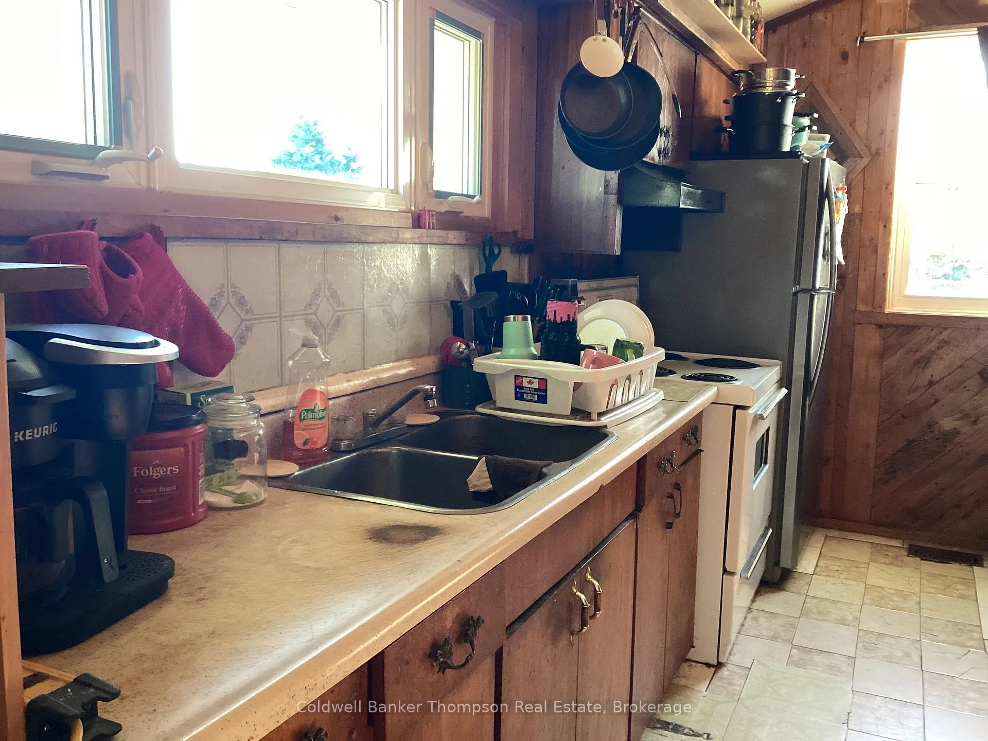Photo 4 of 204 Queen Street, Burk's Falls — HOMEH