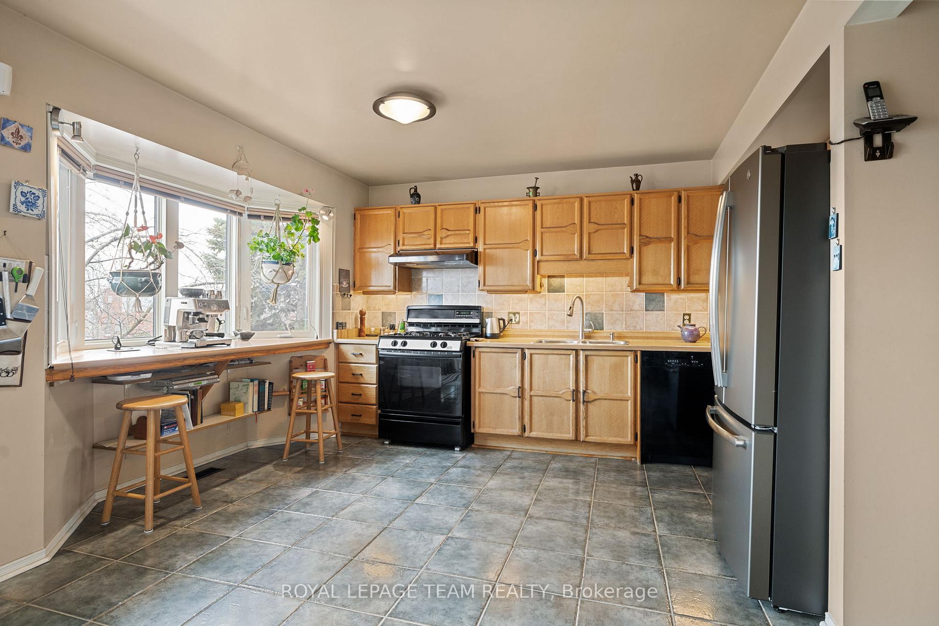 Photo 14 of Unit 41, 82 Winbro Avenue, Ottawa, Hunt Club/Western Community — HOMEH