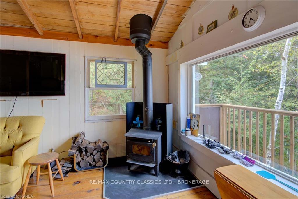 Photo 11 of 1054 Earl Bay Lane, North Frontenac, Frontenac North — HOMEH