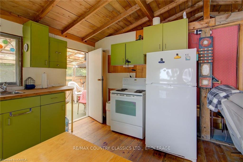 Photo 13 of 1054 Earl Bay Lane, North Frontenac, Frontenac North — HOMEH
