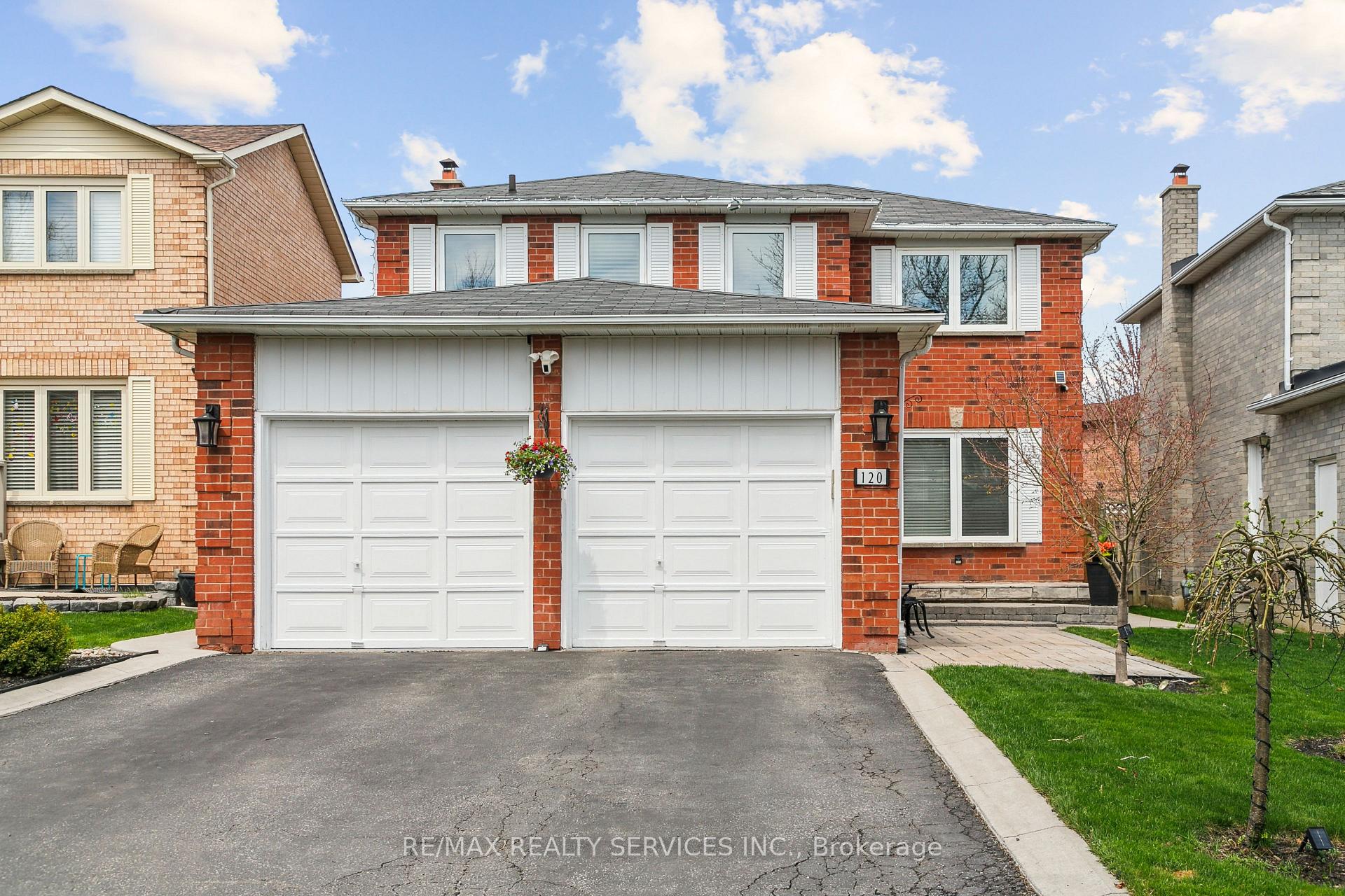 Photo 1 of 120 Flowertown Avenue, Brampton, Northwood Park — HOMEH
