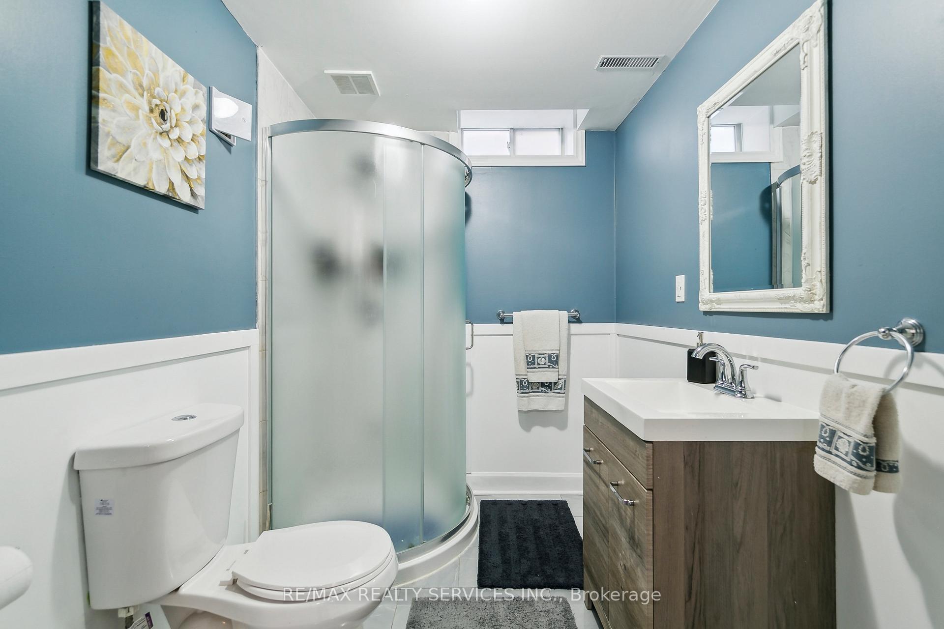 Photo 38 of 120 Flowertown Avenue, Brampton, Northwood Park — HOMEH