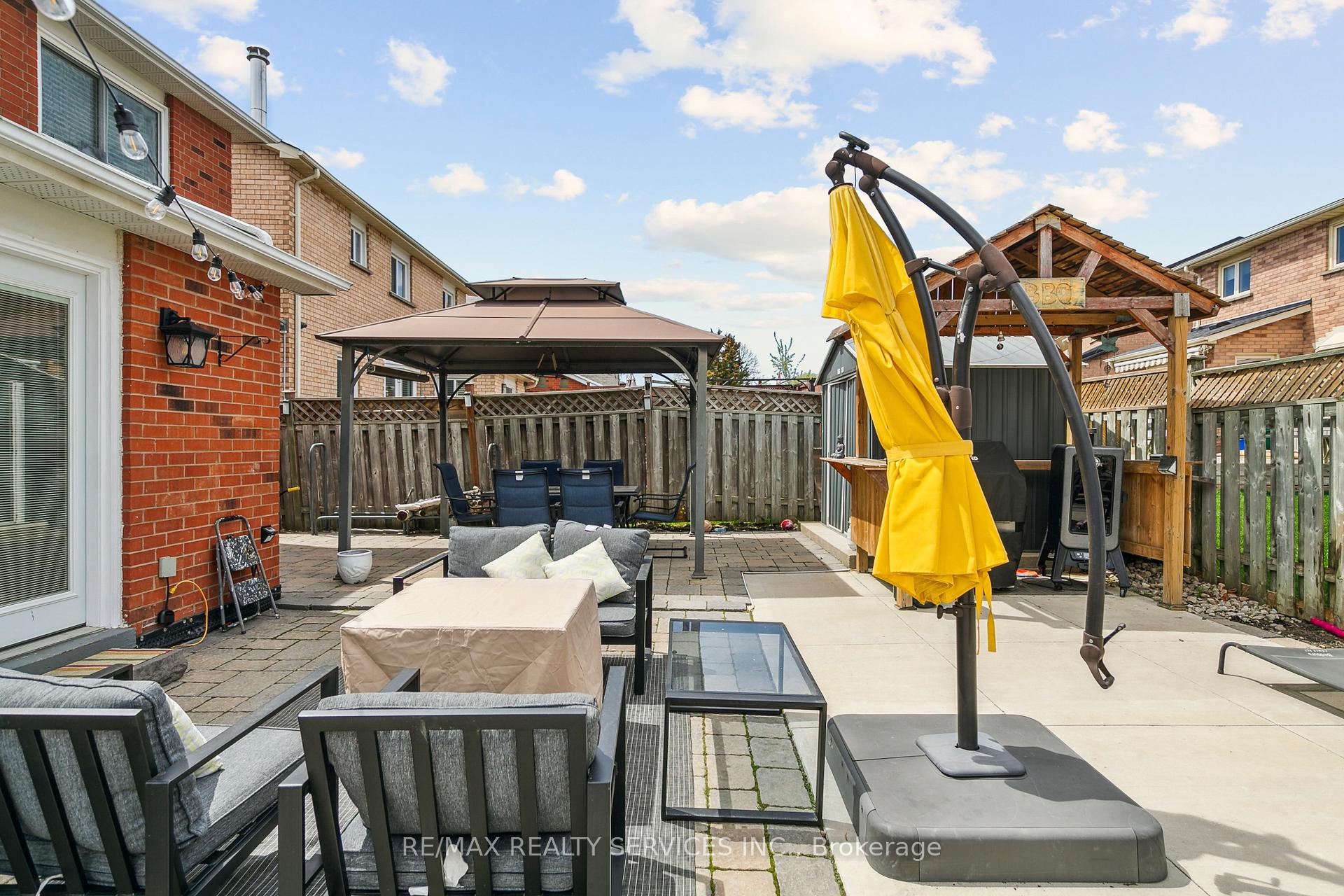 Photo 46 of 120 Flowertown Avenue, Brampton, Northwood Park — HOMEH