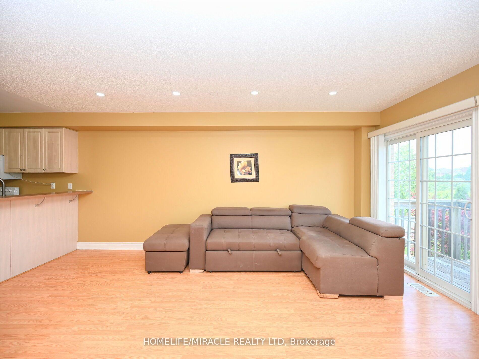 Photo 10 of Unit 174, 81 Cedarbrook Road, Brampton, Sandringham-Wellington — HOMEH