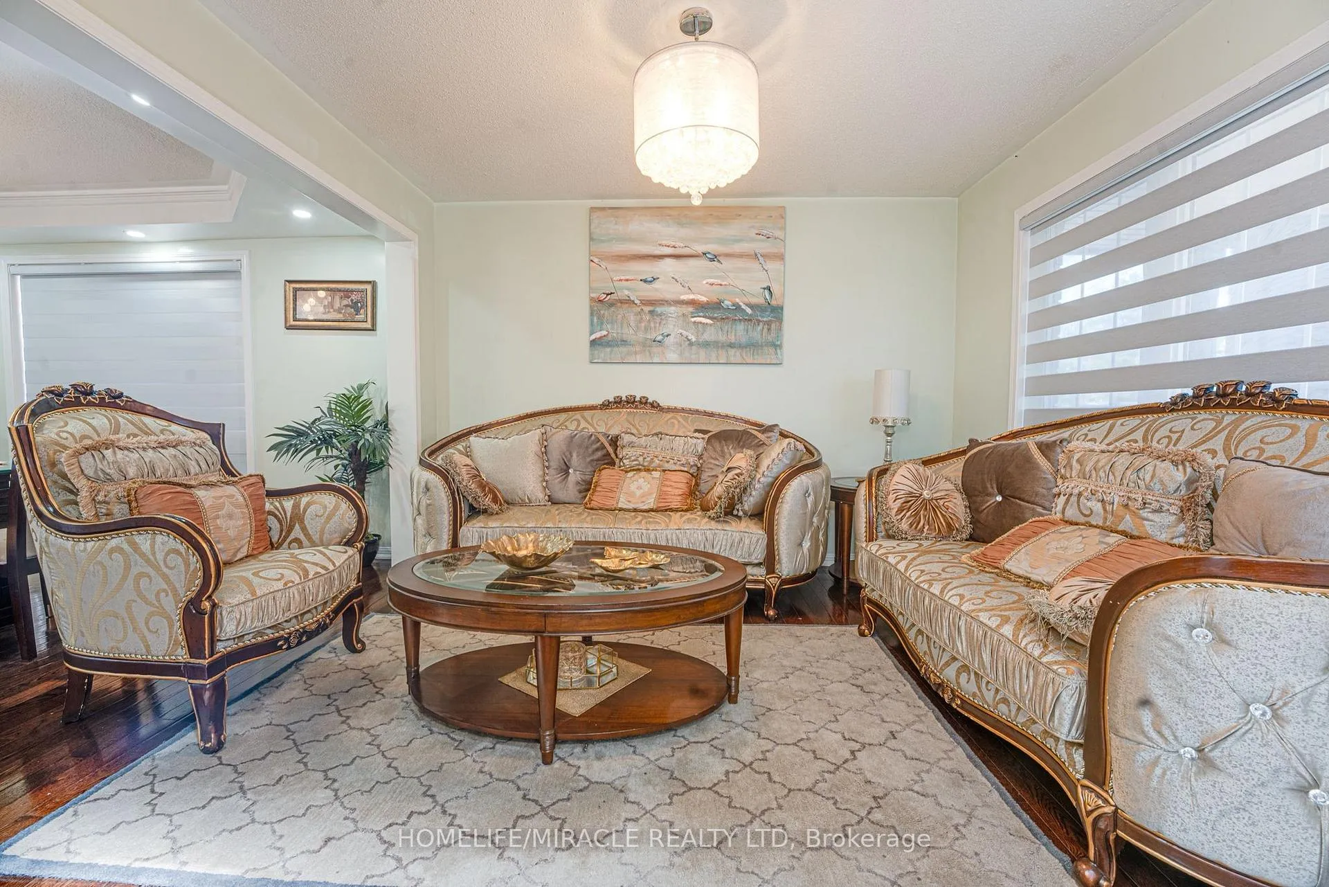 Photo 6 of 28 Bowsfield Drive, Brampton, Vales of Castlemore — HOMEH