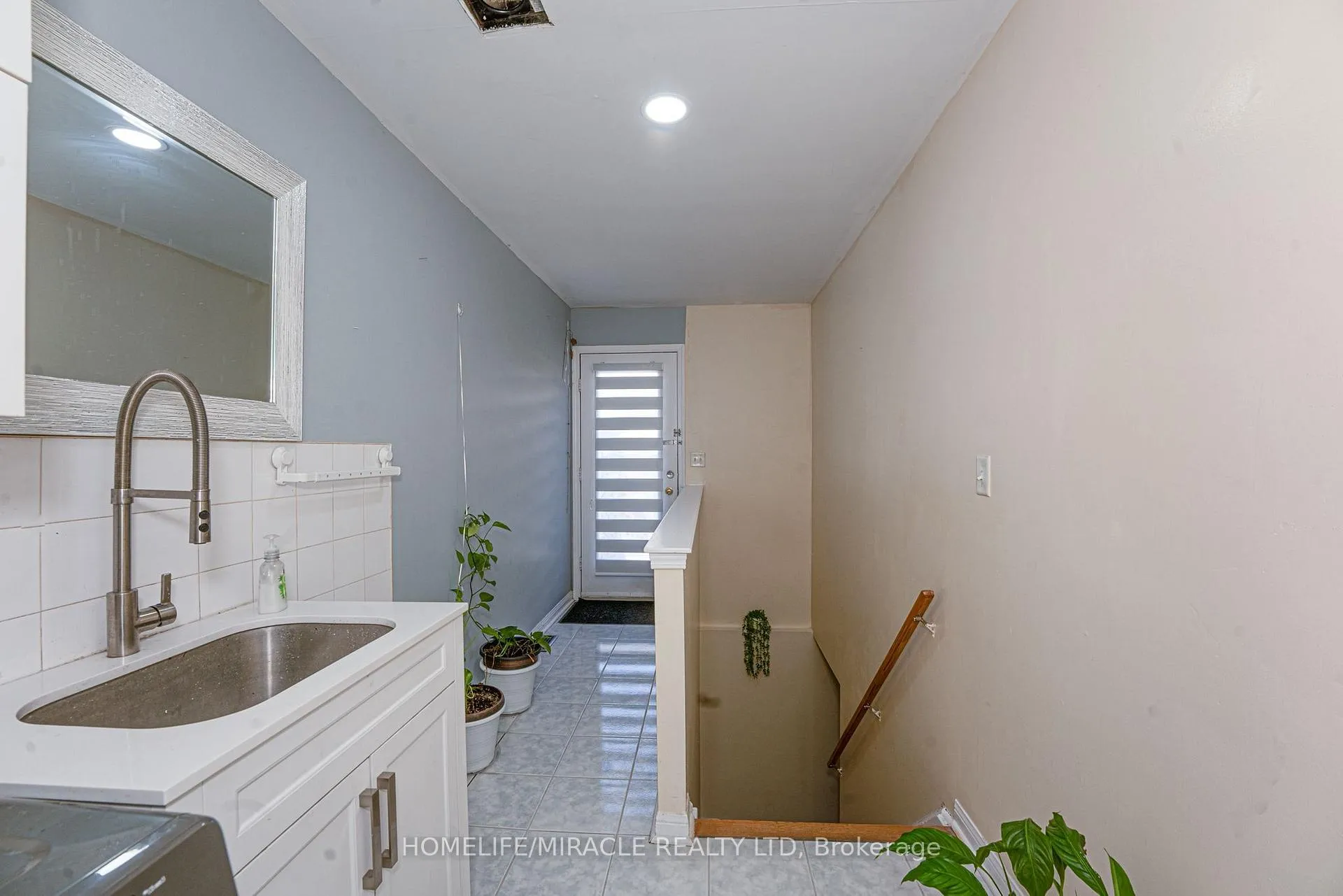 Photo 19 of 28 Bowsfield Drive, Brampton, Vales of Castlemore — HOMEH