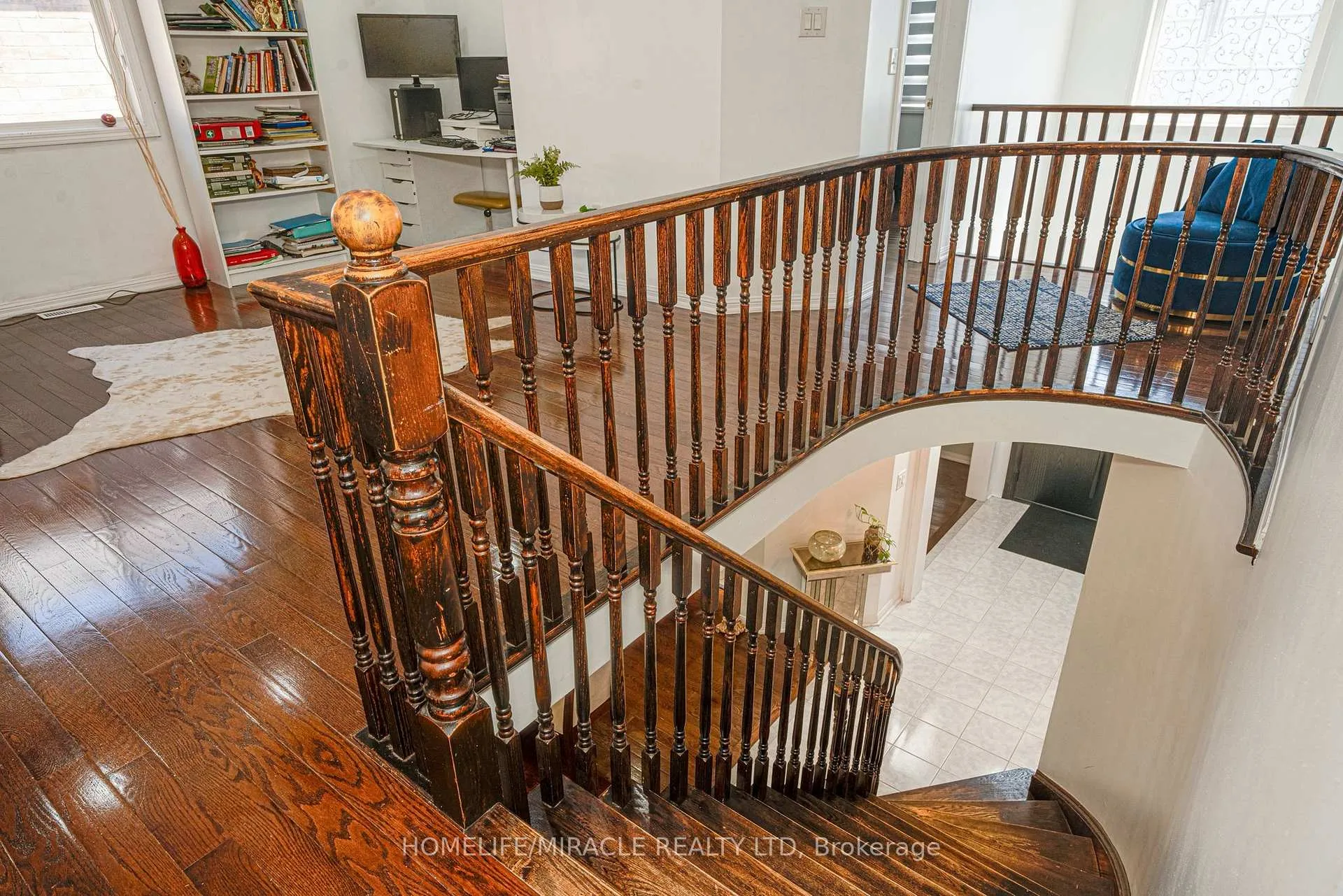 Photo 30 of 28 Bowsfield Drive, Brampton, Vales of Castlemore — HOMEH