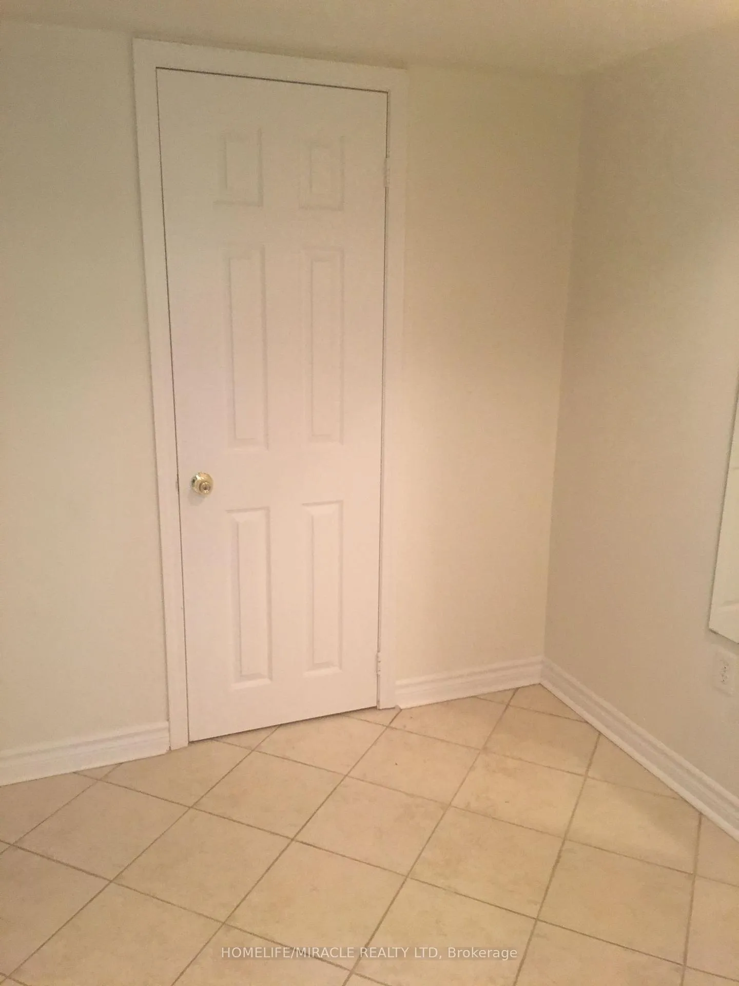Photo 38 of 28 Bowsfield Drive, Brampton, Vales of Castlemore — HOMEH