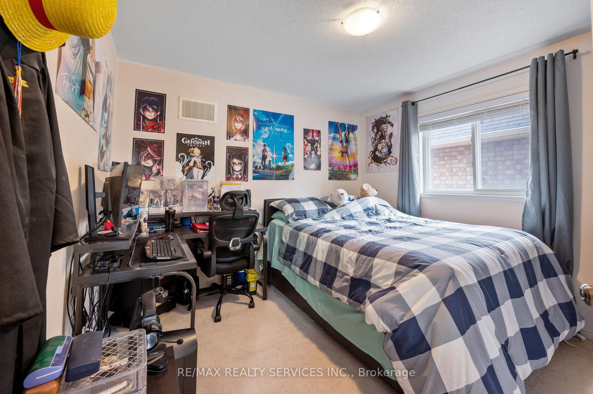 Photo 19 of 31 Rambling Oak Drive, Brampton, Fletcher's Meadow — HOMEH