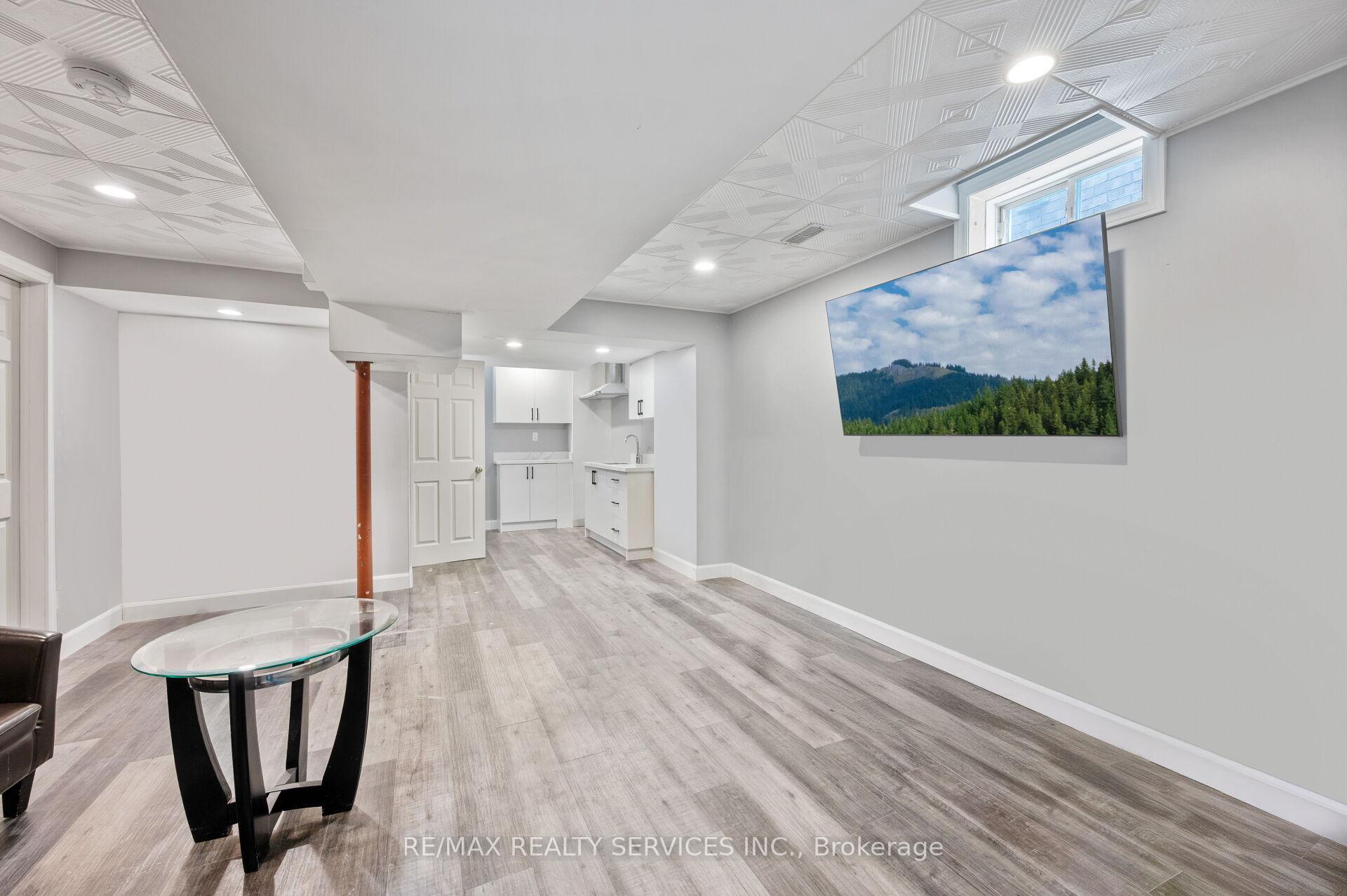 Photo 40 of 31 Rambling Oak Drive, Brampton, Fletcher's Meadow — HOMEH