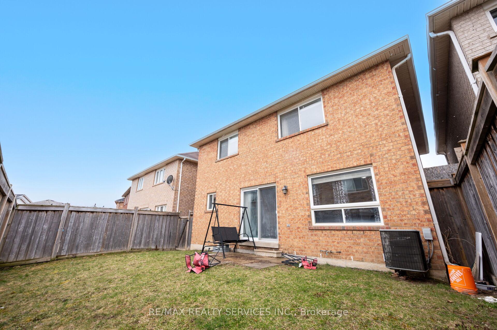 Photo 27 of 31 Rambling Oak Drive, Brampton, Fletcher's Meadow — HOMEH