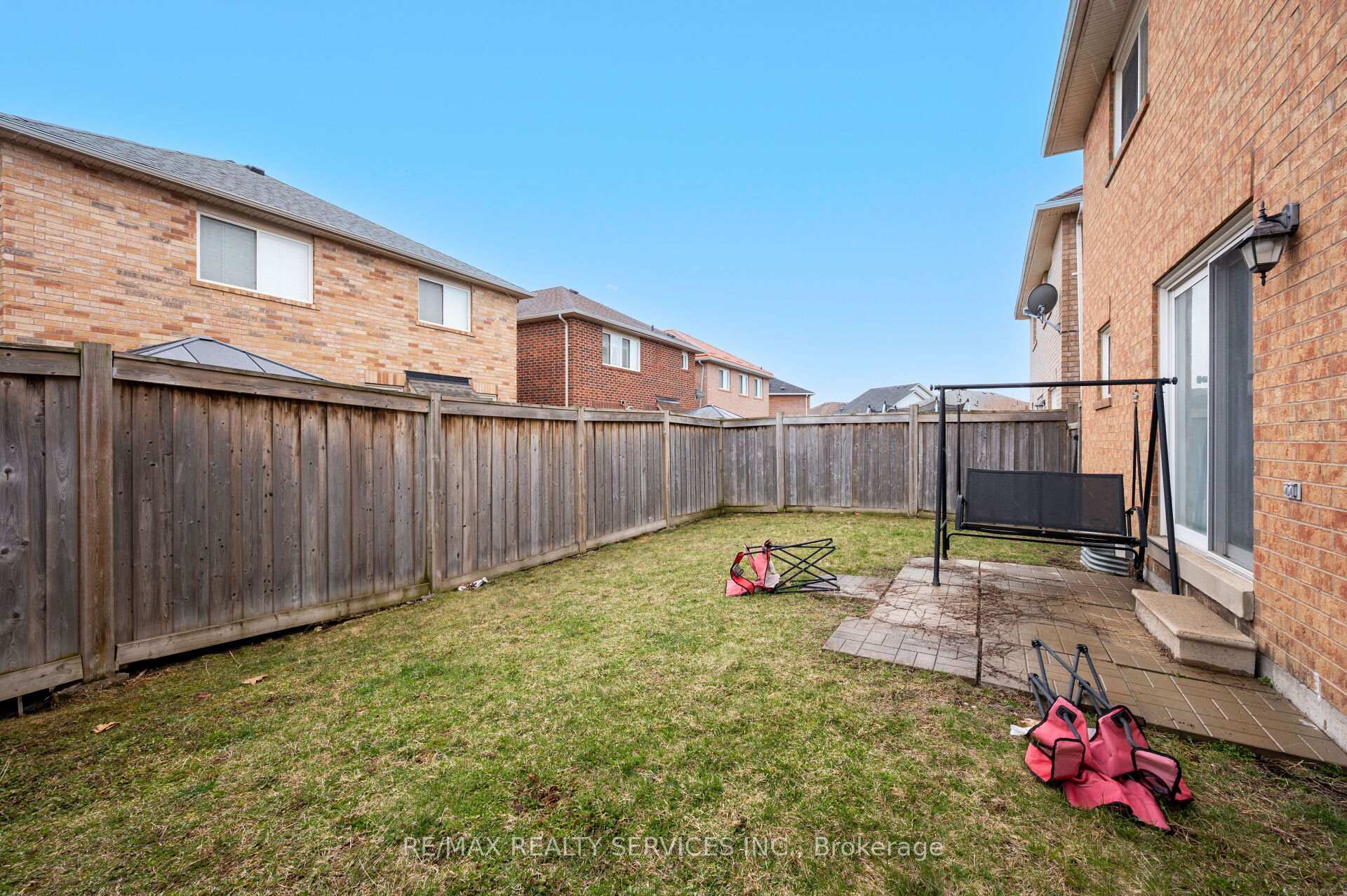 Photo 26 of 31 Rambling Oak Drive, Brampton, Fletcher's Meadow — HOMEH
