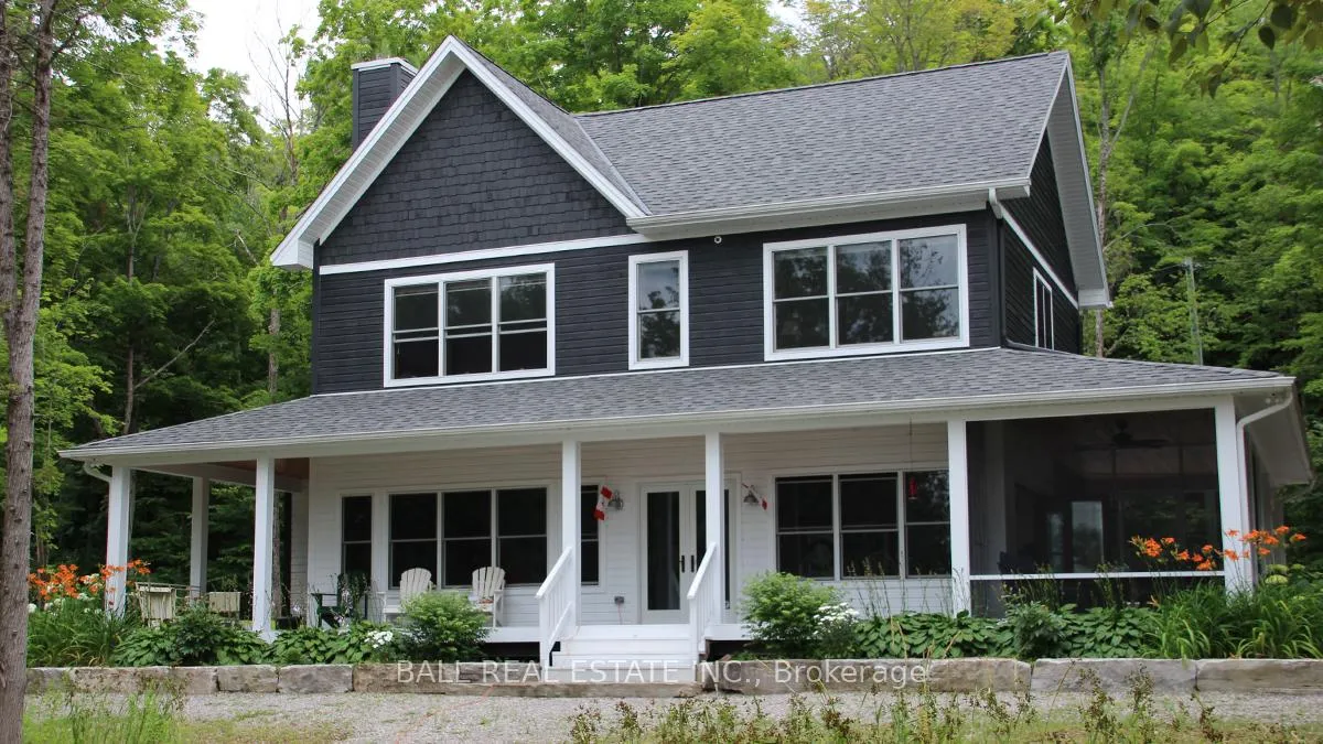 Photo 1 of 3174 + 3170 Spring Lane E, Selwyn — HOMEH