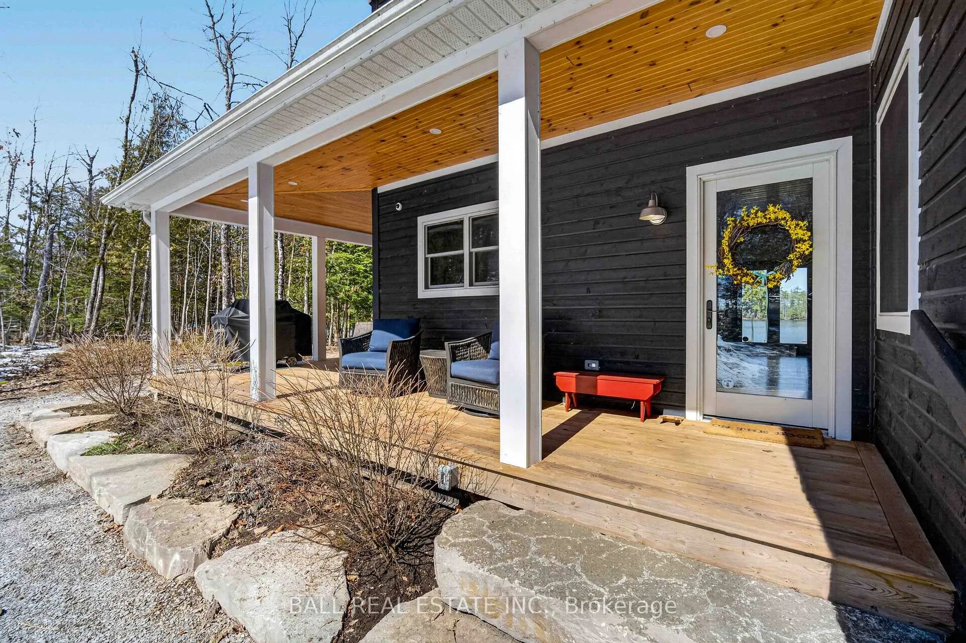Photo 11 of 3174 + 3170 Spring Lane E, Selwyn — HOMEH