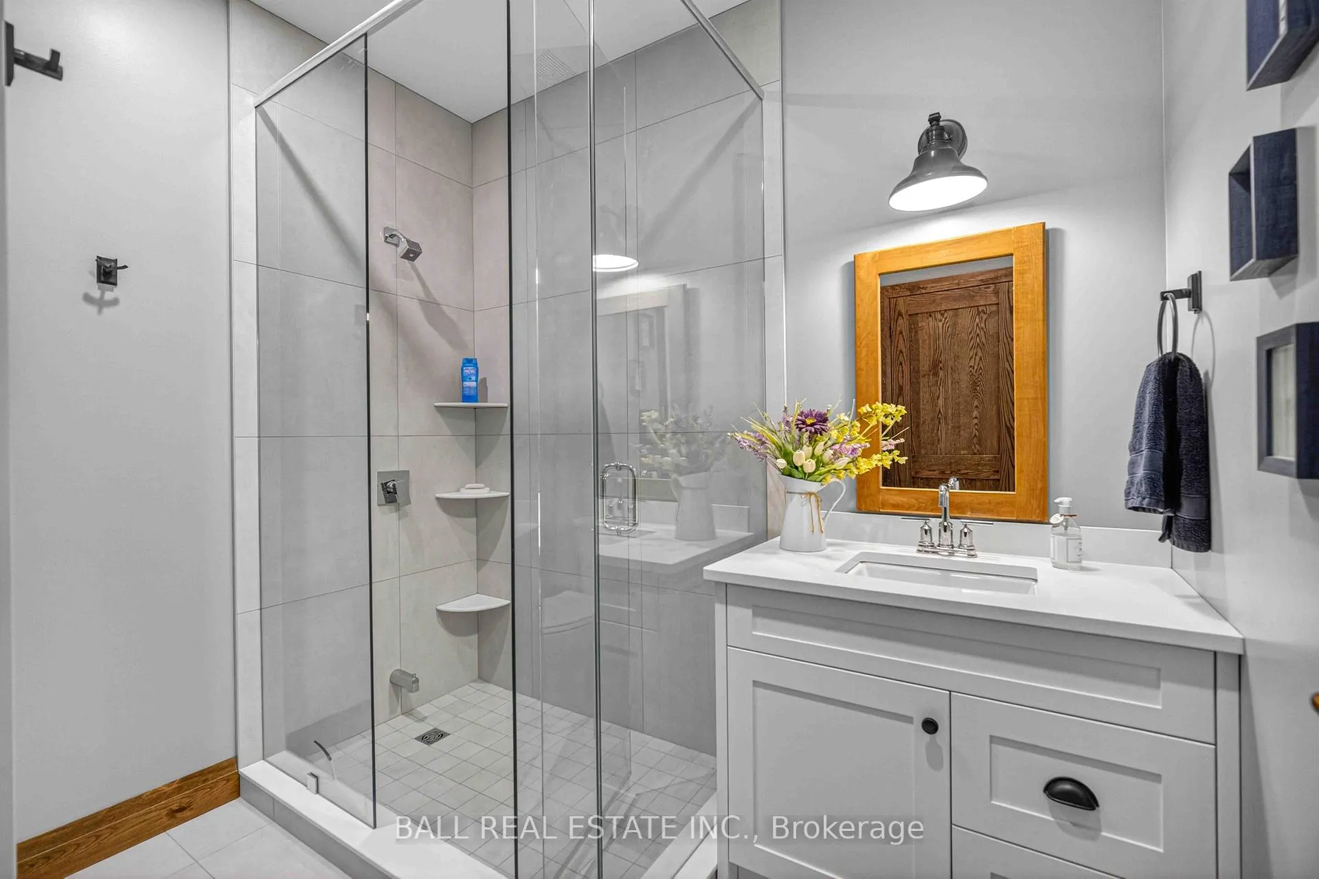 Photo 22 of 3174 + 3170 Spring Lane E, Selwyn — HOMEH