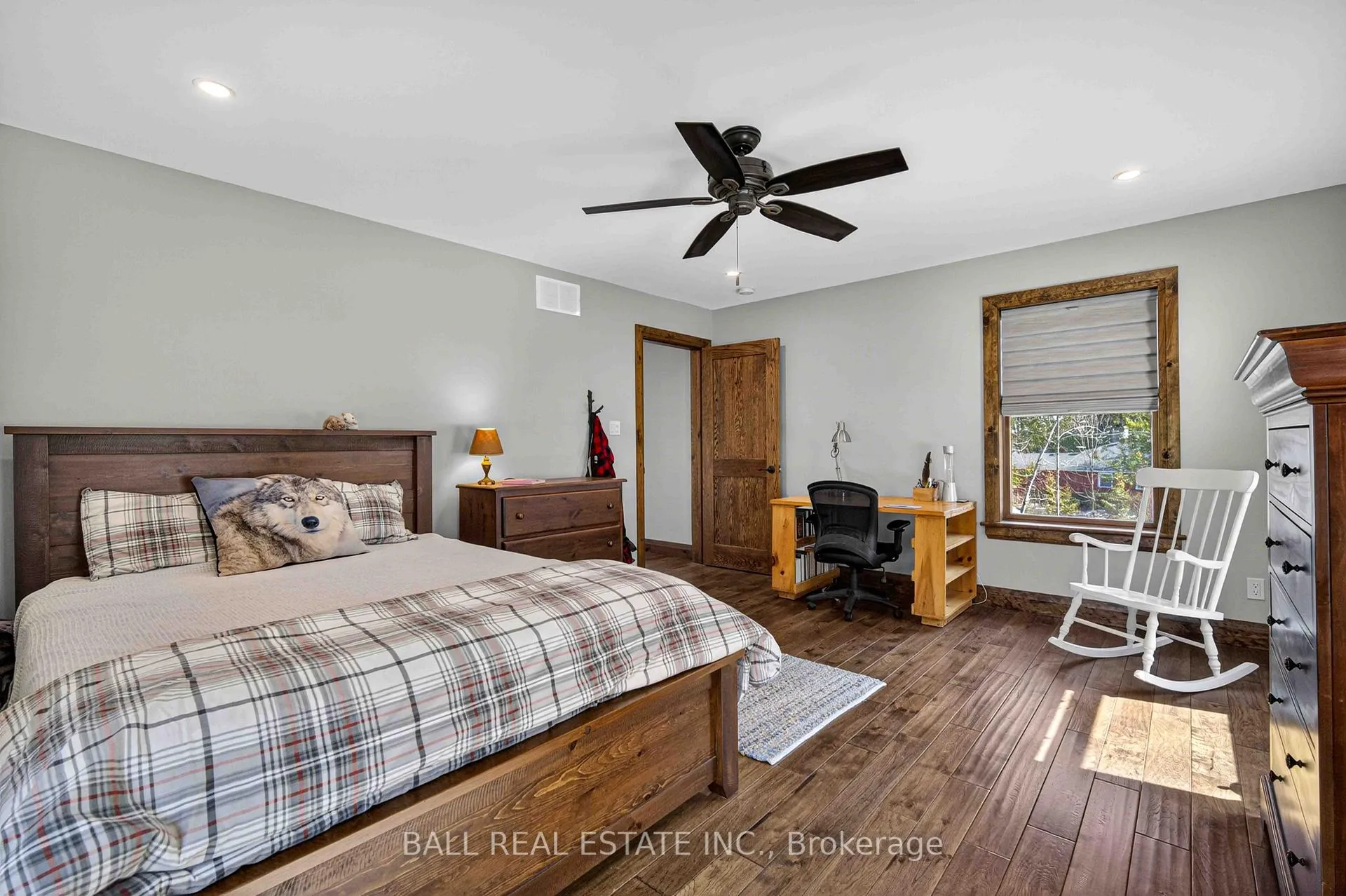 Photo 30 of 3174 + 3170 Spring Lane E, Selwyn — HOMEH