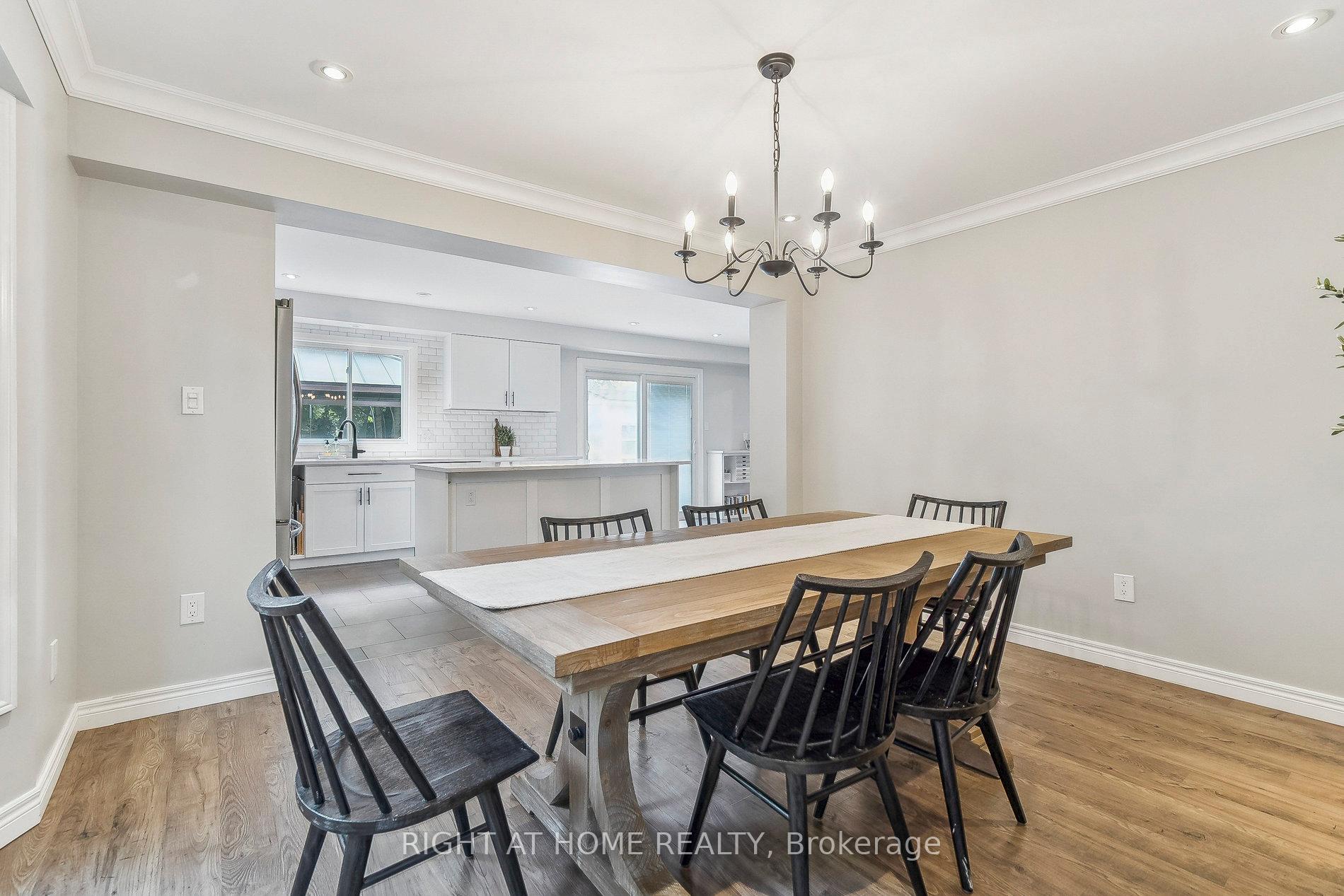 Photo 16 of 44 Citation Crescent, Hamilton, Meadowlands — HOMEH