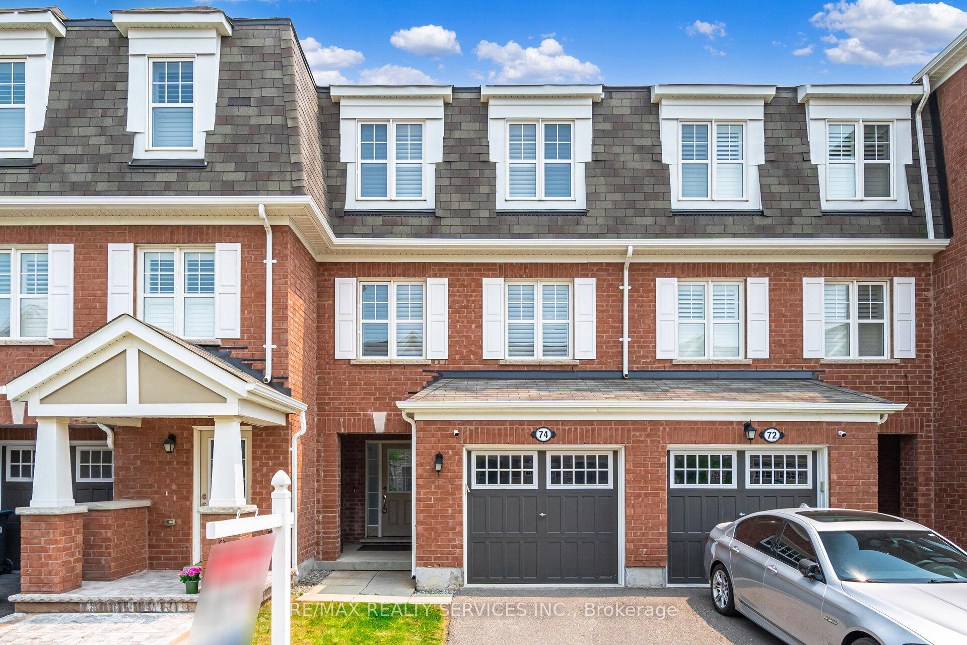 Front of 74 Metro Crescent