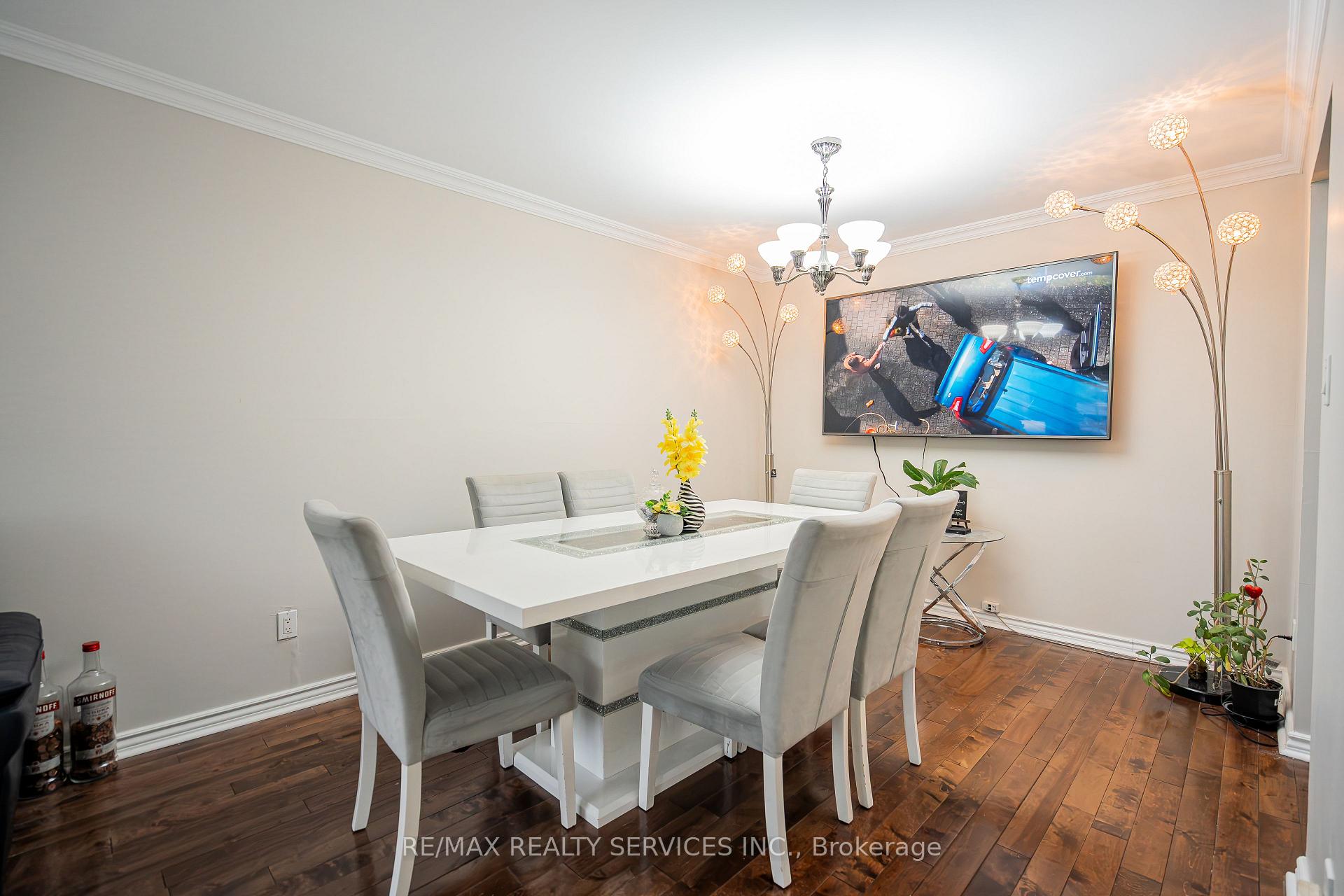 Photo 32 of 41 Mallard Crescent, Brampton, Central Park — HOMEH