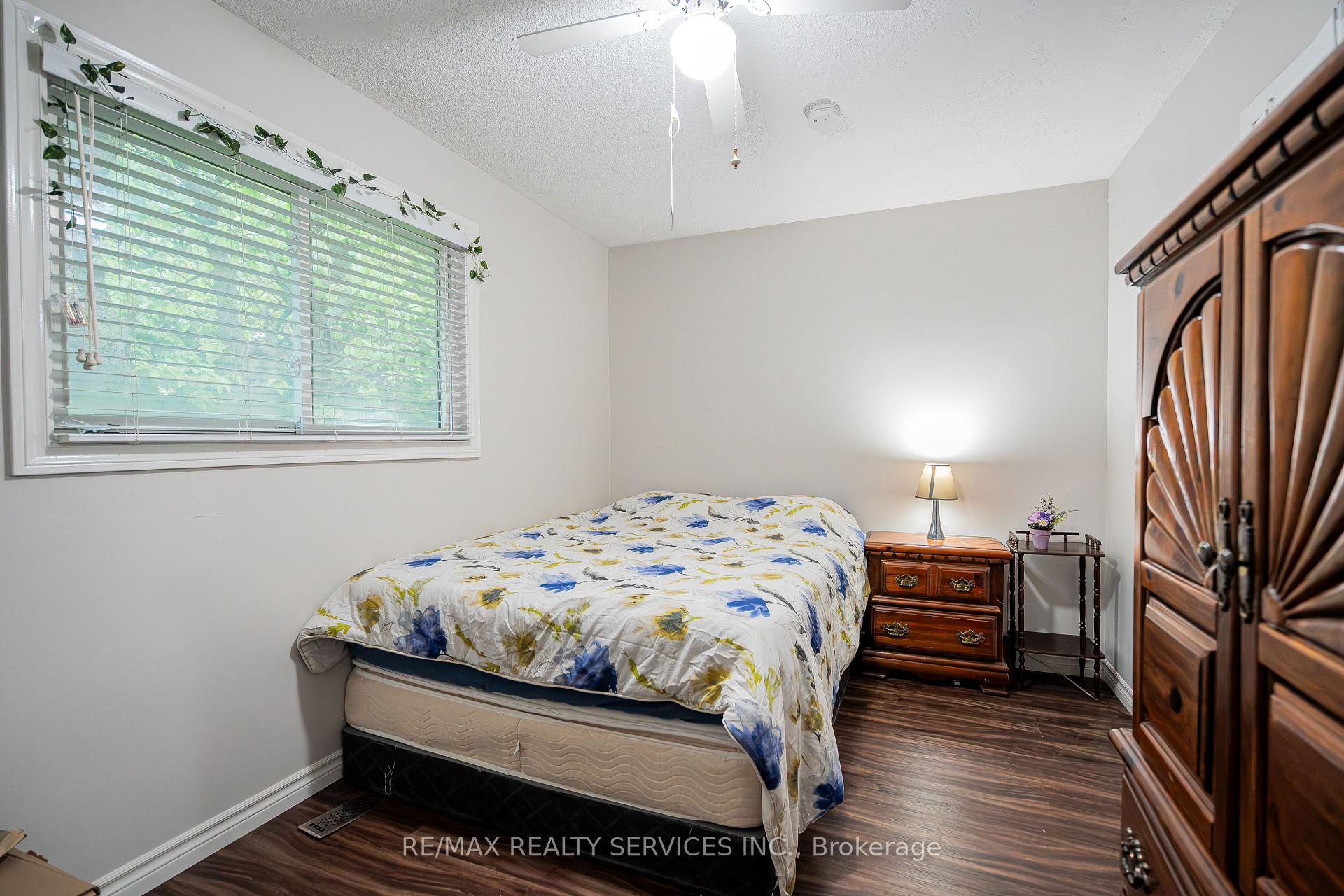 Photo 30 of 41 Mallard Crescent, Brampton, Central Park — HOMEH