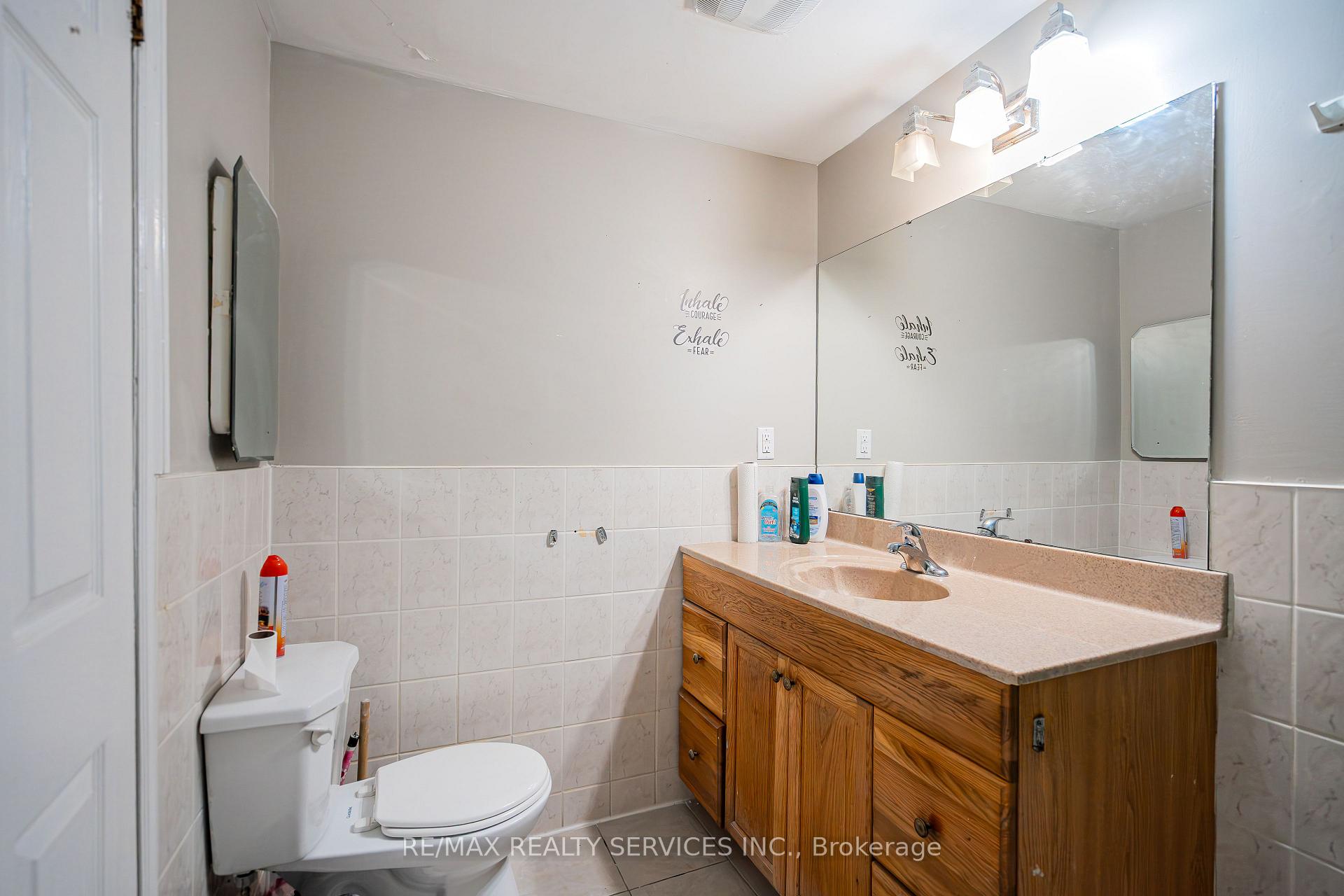 Photo 25 of 41 Mallard Crescent, Brampton, Central Park — HOMEH