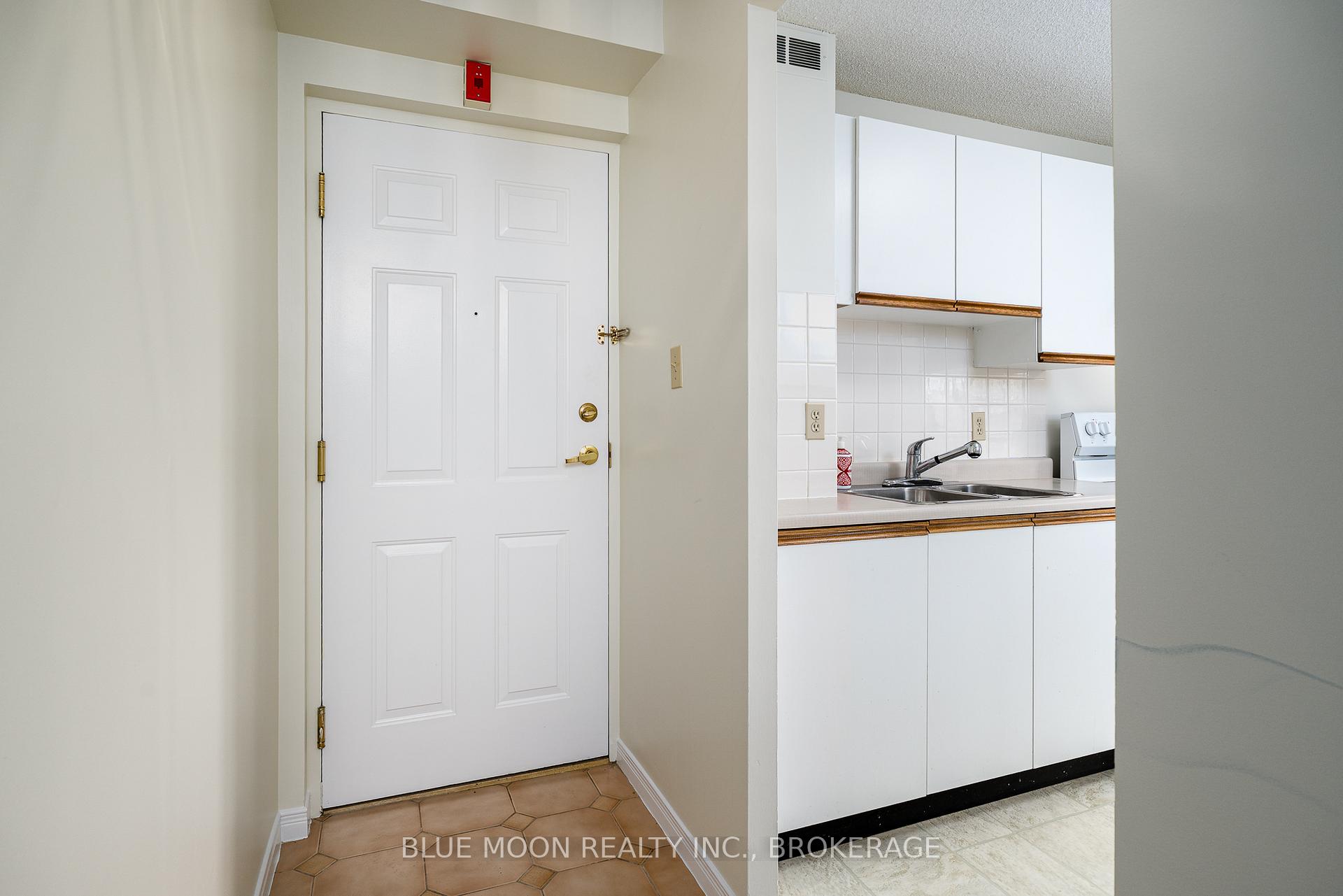 Photo 5 of Unit 207, 14 Greenview Drive, Kingston, Central City West — HOMEH