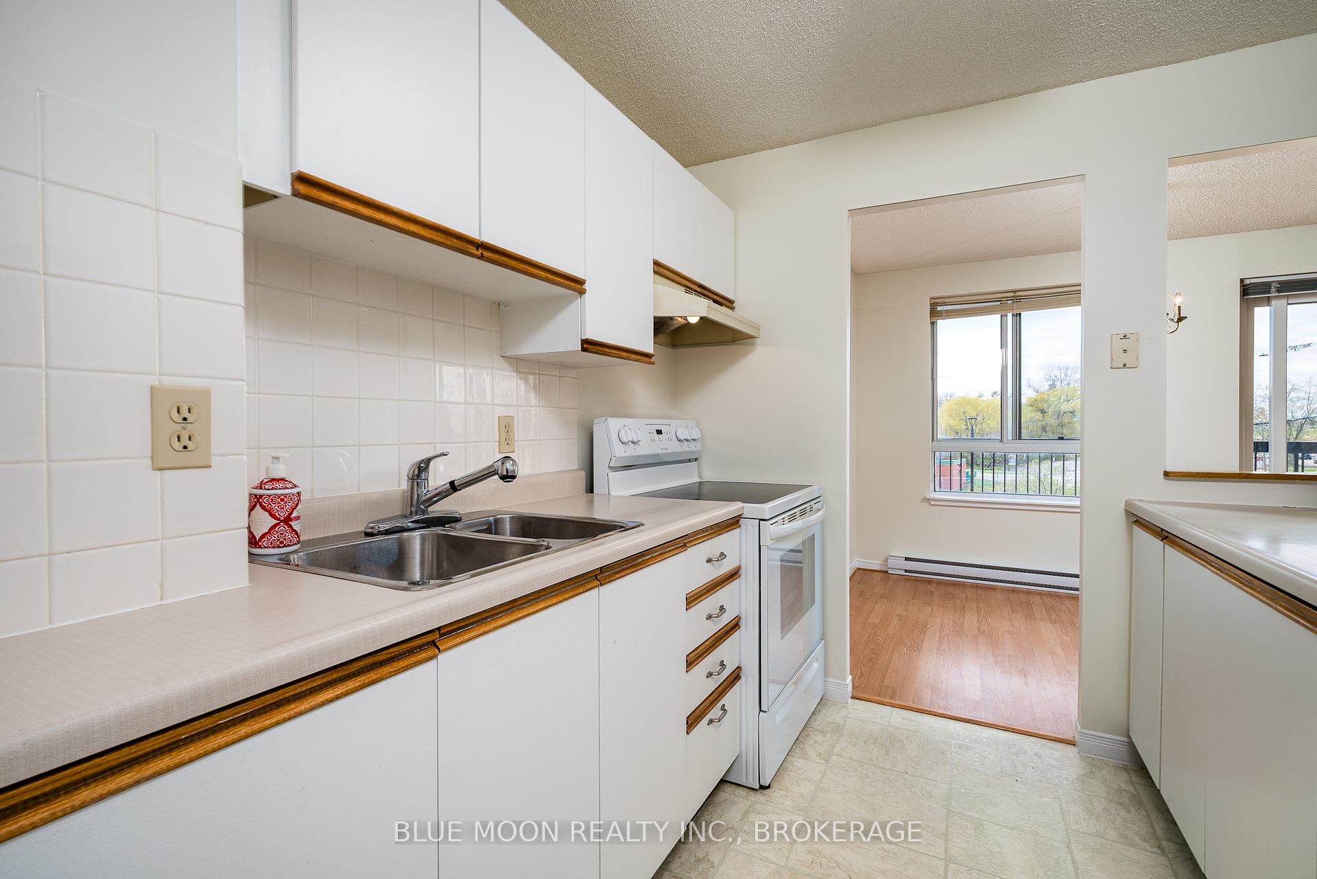 Photo 6 of Unit 207, 14 Greenview Drive, Kingston, Central City West — HOMEH