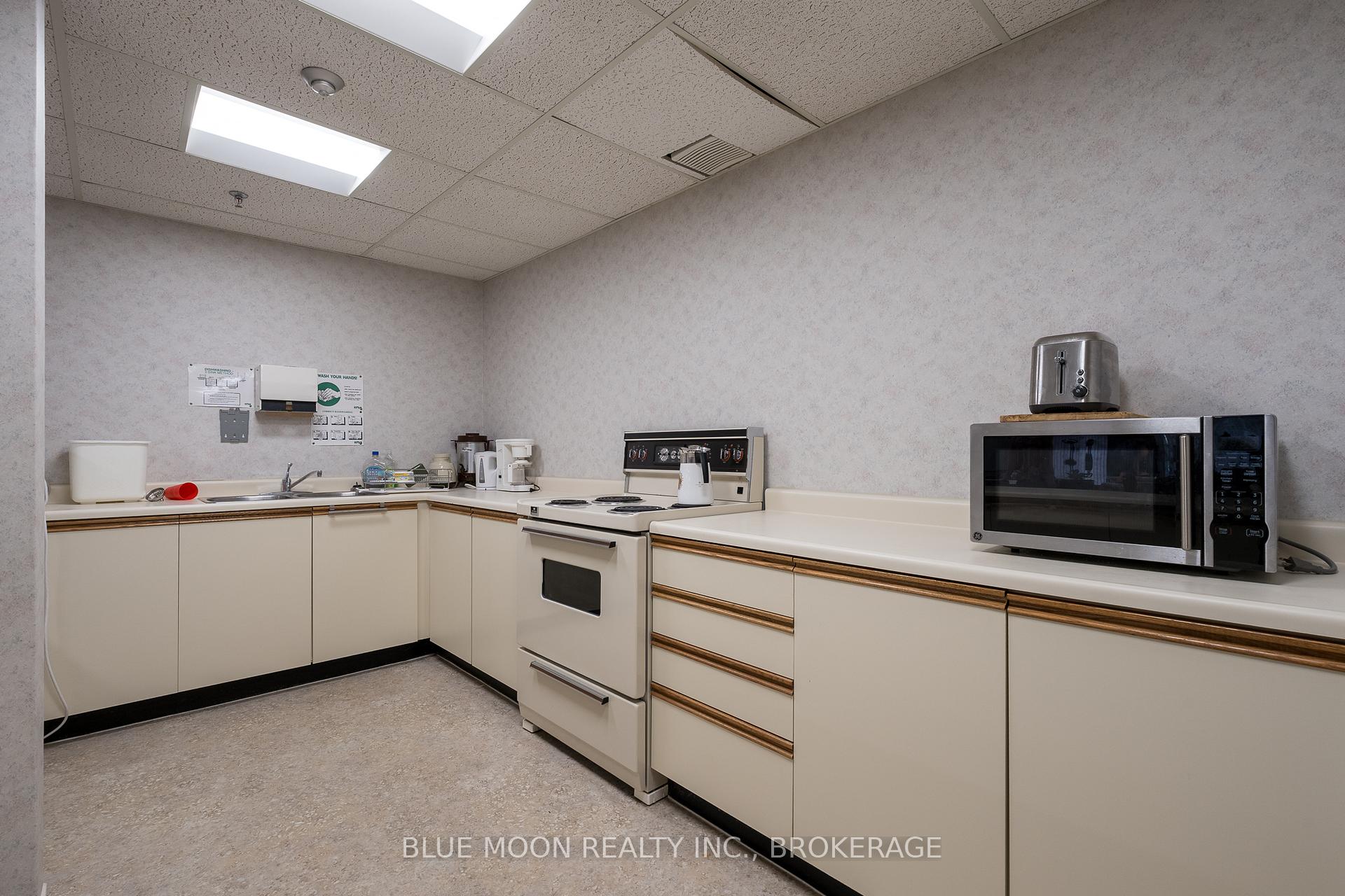 Photo 31 of Unit 207, 14 Greenview Drive, Kingston, Central City West — HOMEH