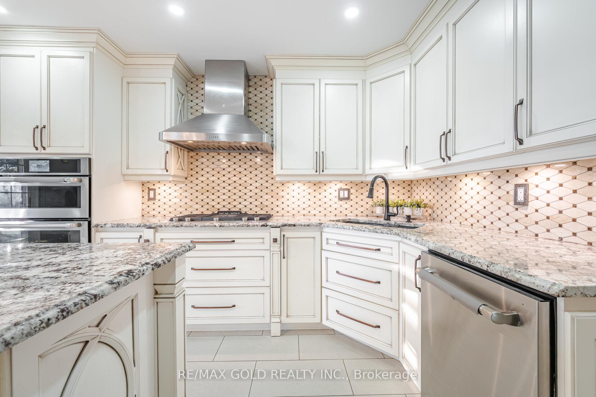 Photo 9 of 52 Octillo Boulevard, Brampton, Sandringham-Wellington — HOMEH