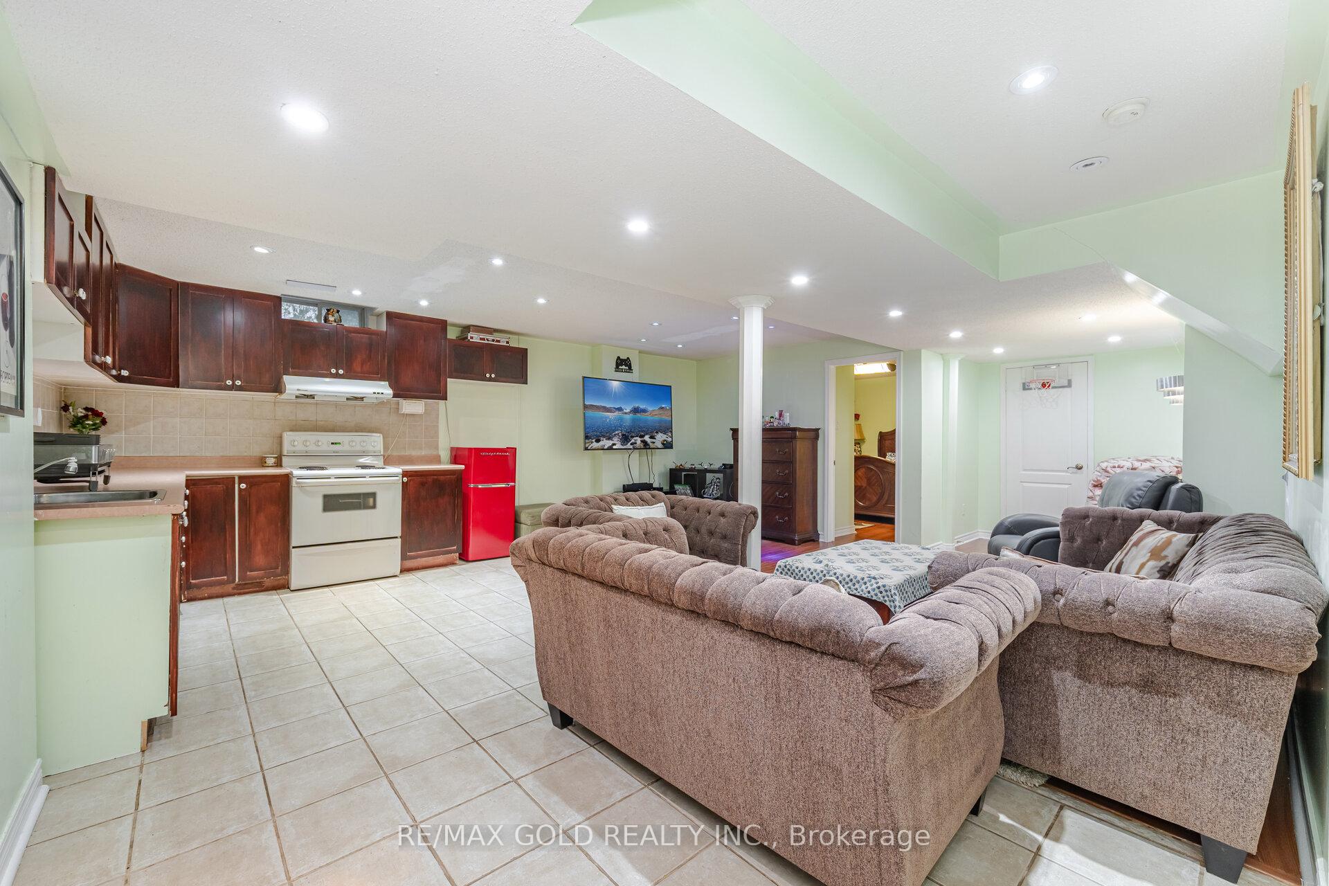 Photo 28 of 52 Octillo Boulevard, Brampton, Sandringham-Wellington — HOMEH