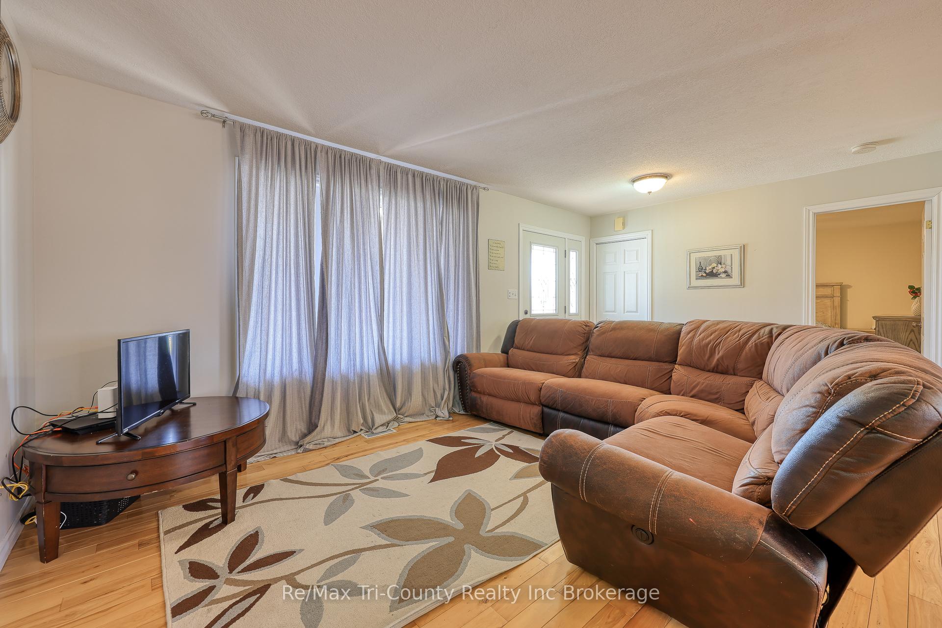 Photo 14 of 51134 Ron McNeil Line, Malahide, Springfield — HOMEH