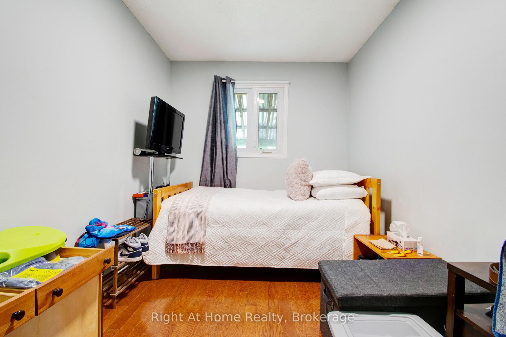 Photo 26 of 63 Martindale Crescent, Brampton, Brampton West — HOMEH