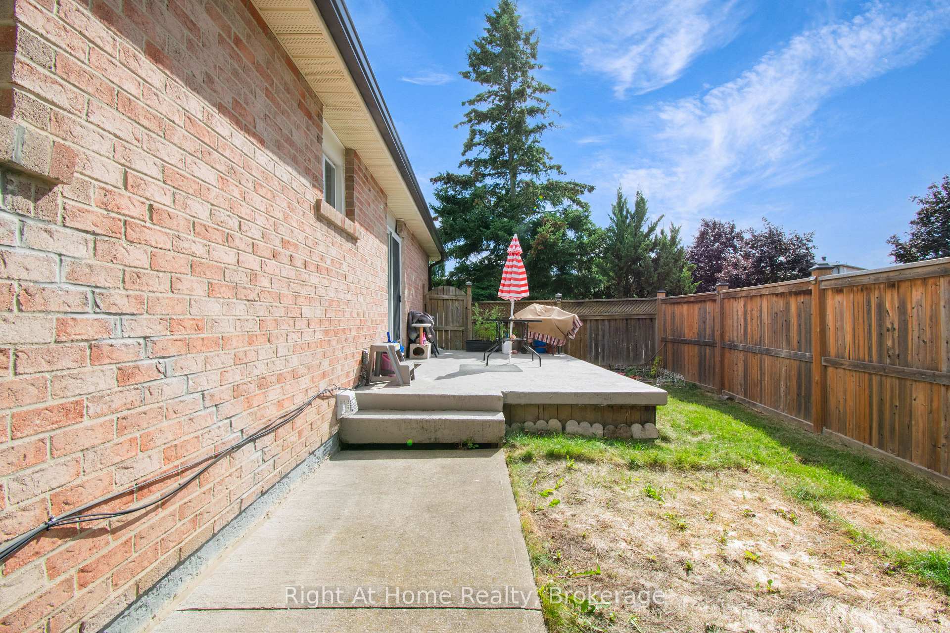 Photo 41 of 63 Martindale Crescent, Brampton, Brampton West — HOMEH