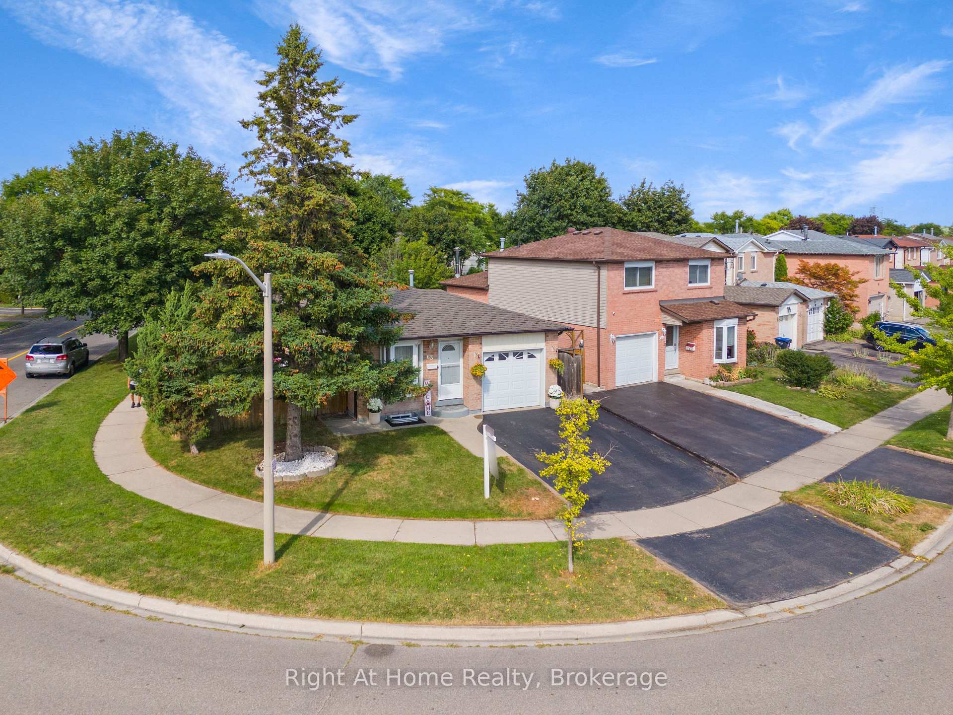 Photo 44 of 63 Martindale Crescent, Brampton, Brampton West — HOMEH