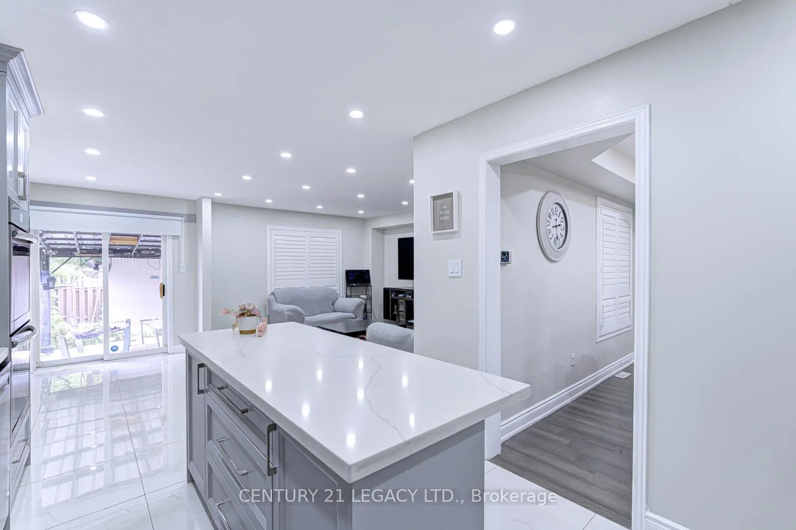 Photo 12 of 21 Serenity Lane, Brampton, Sandringham-Wellington — HOMEH