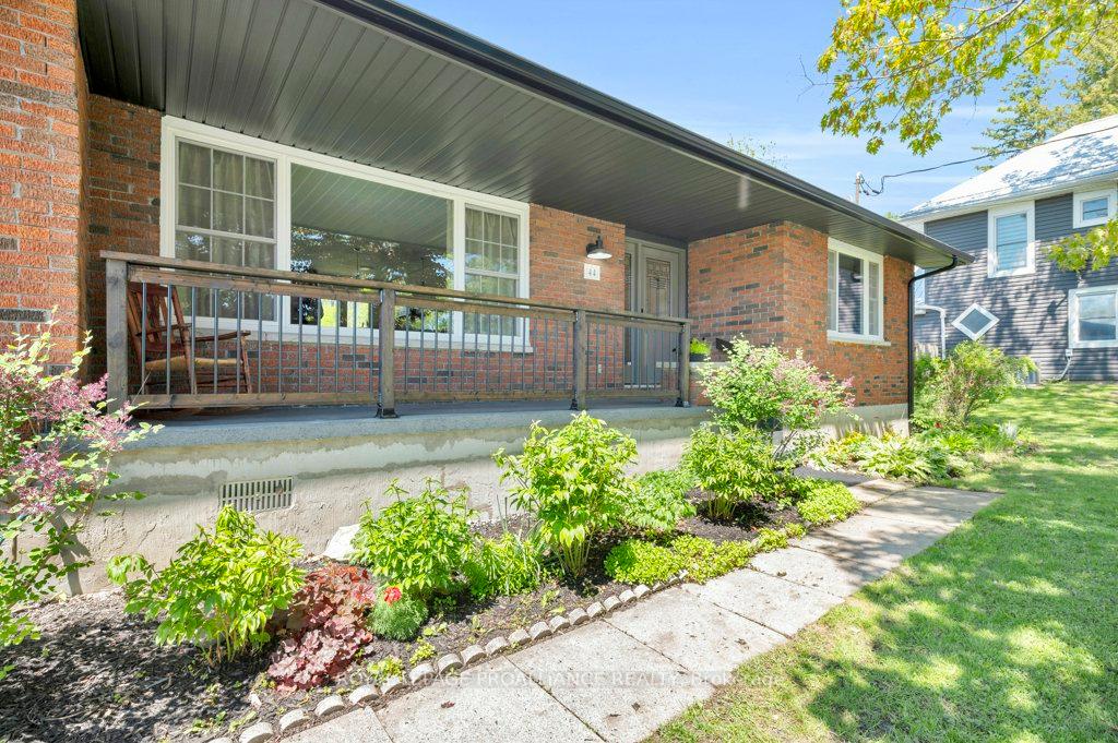 Photo 4 of 44 Emma Street, Stirling-Rawdon, Stirling Ward — HOMEH