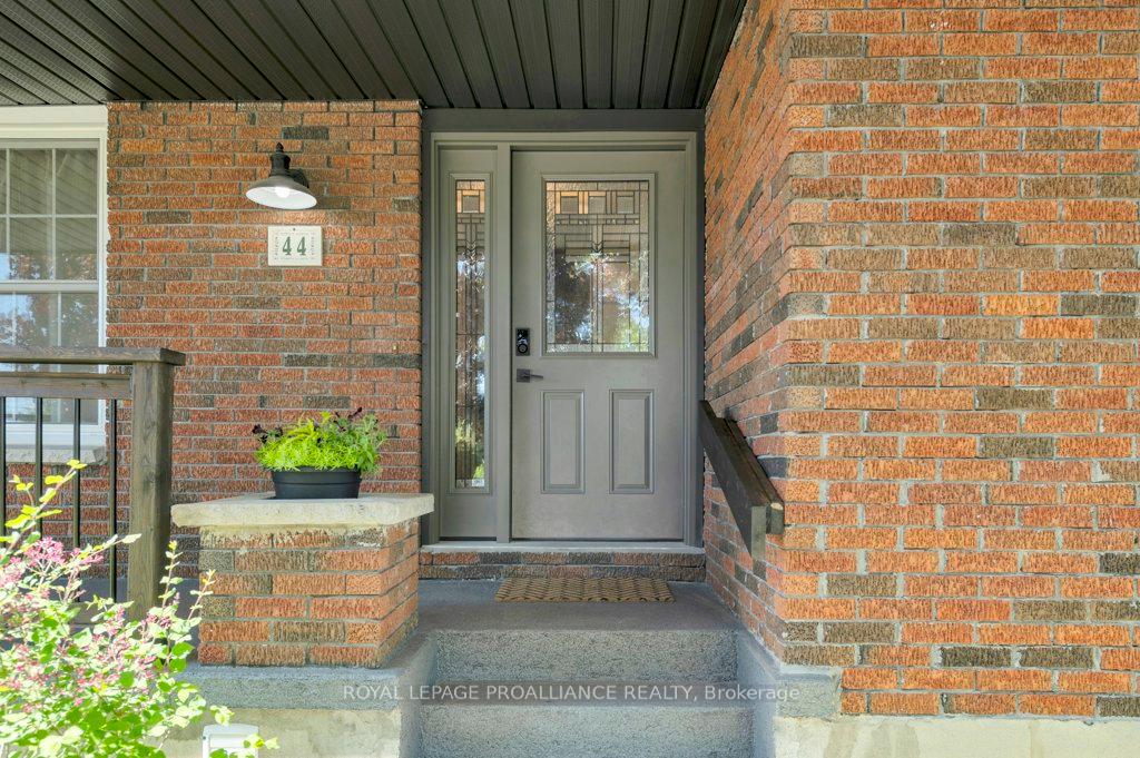 Photo 5 of 44 Emma Street, Stirling-Rawdon, Stirling Ward — HOMEH