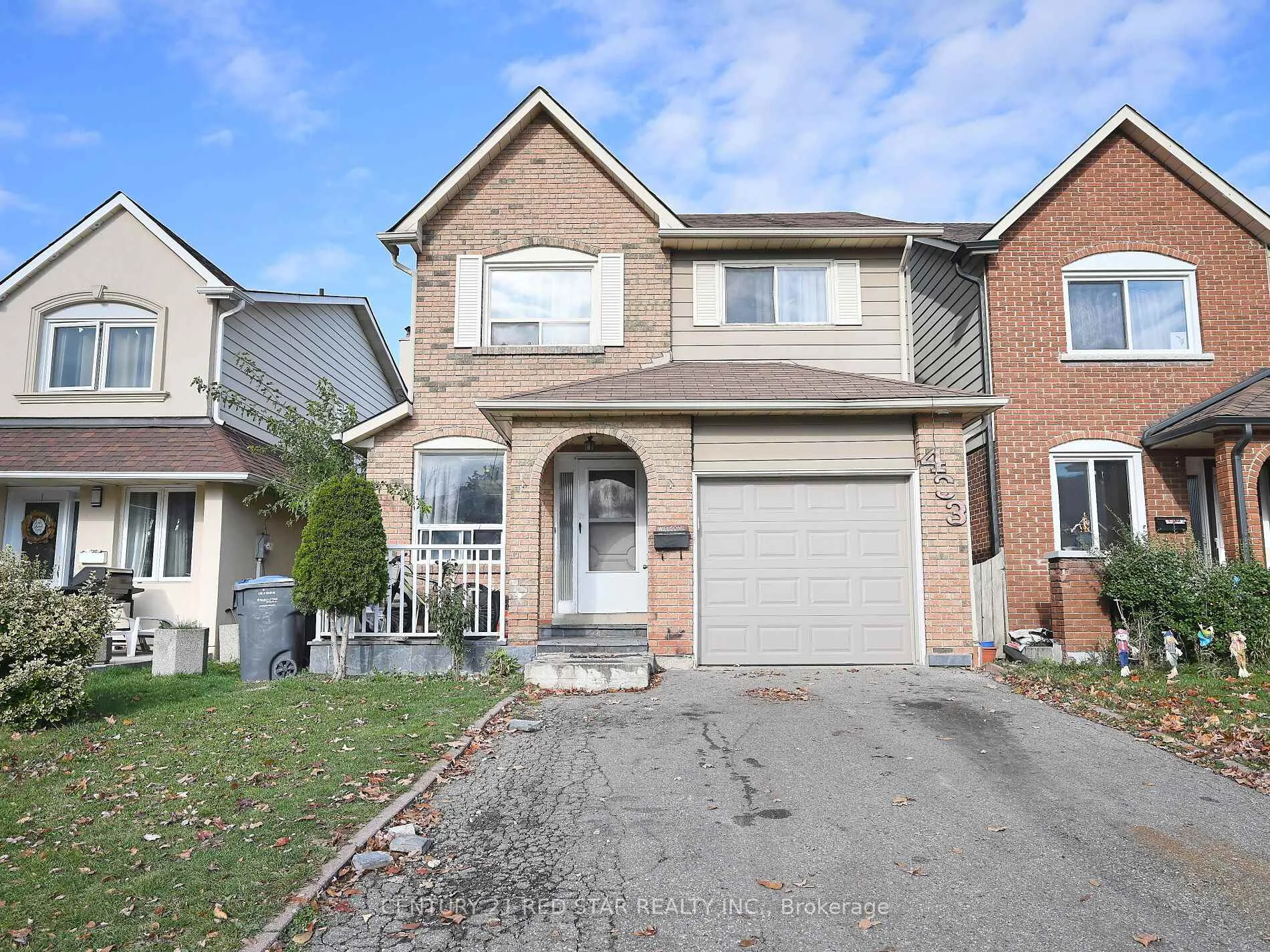 Front of 433 Hansen Road N