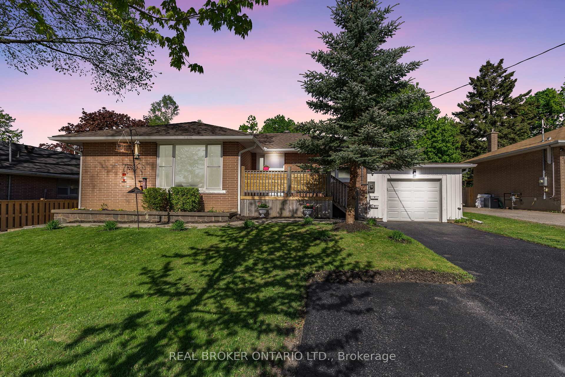 Photo 1 of 90 Johnson Street, Barrie, Codrington — HOMEH