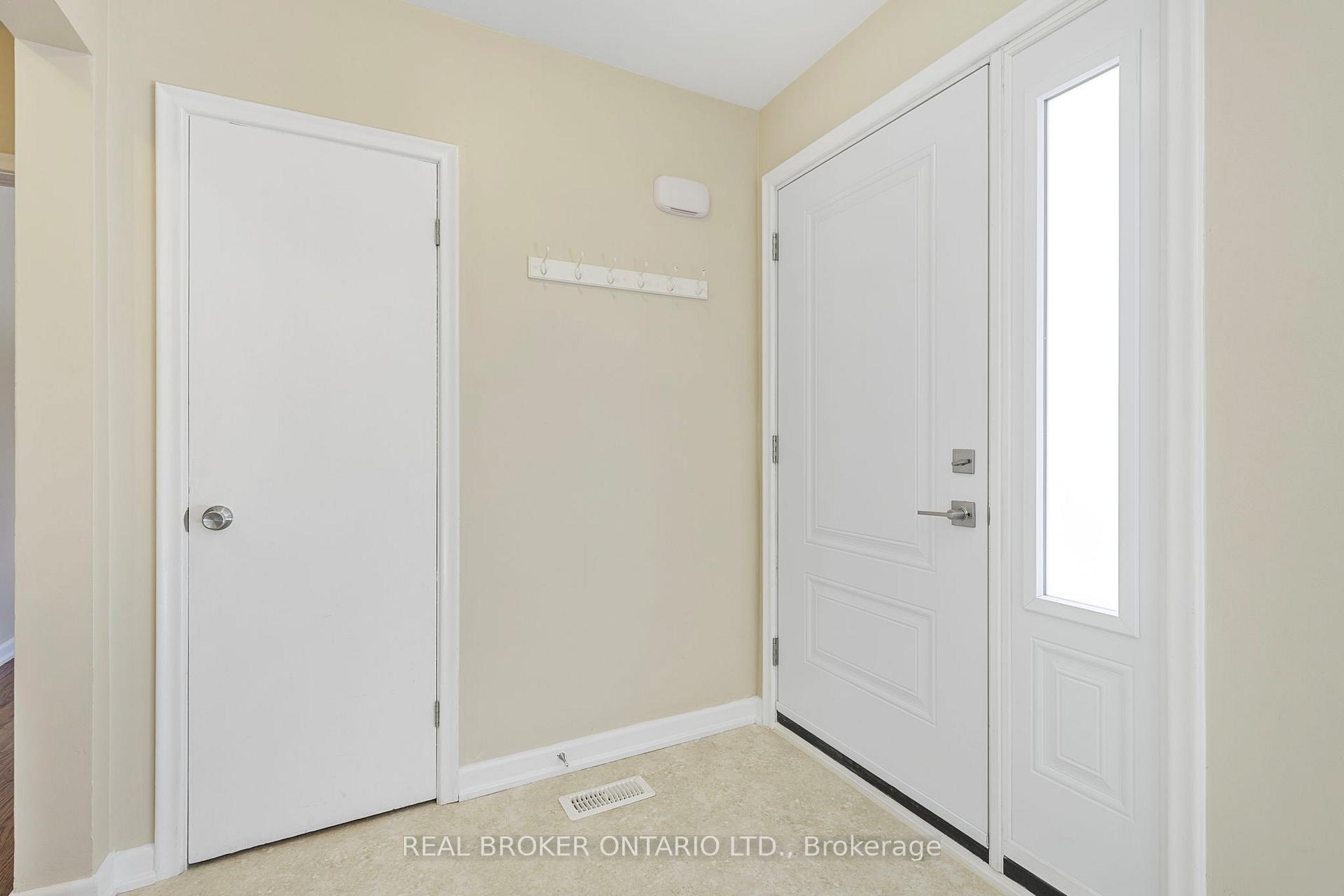 Photo 3 of 90 Johnson Street, Barrie, Codrington — HOMEH