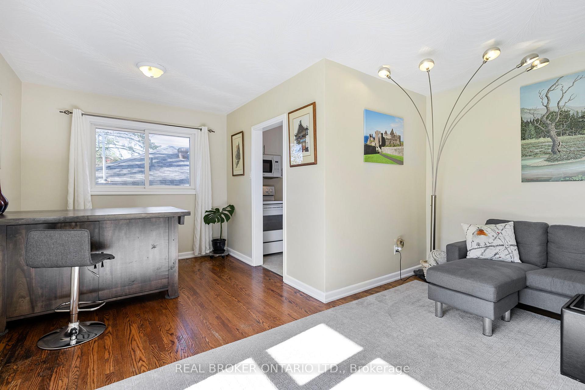 Photo 8 of 90 Johnson Street, Barrie, Codrington — HOMEH