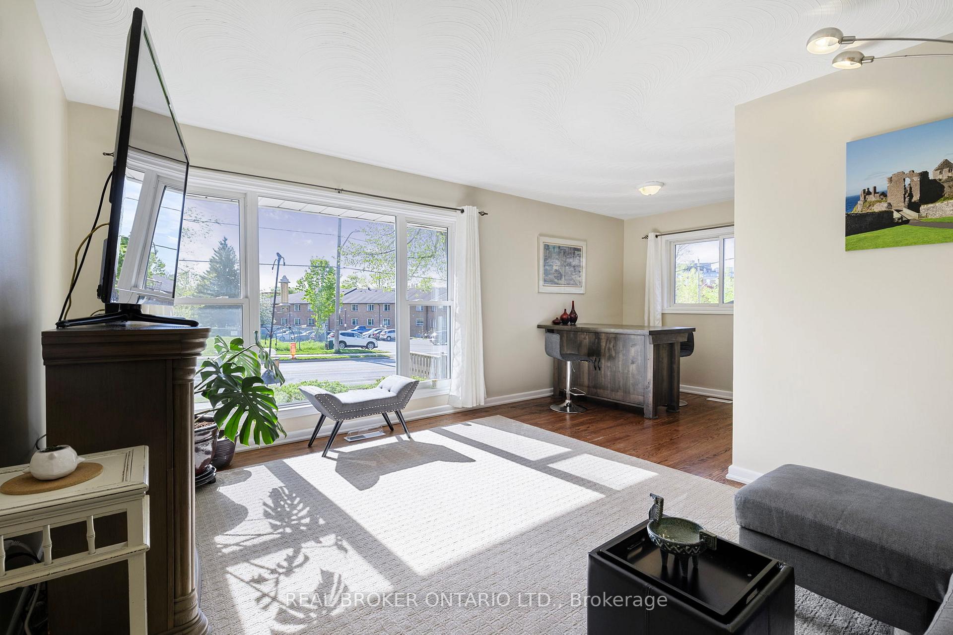 Photo 9 of 90 Johnson Street, Barrie, Codrington — HOMEH