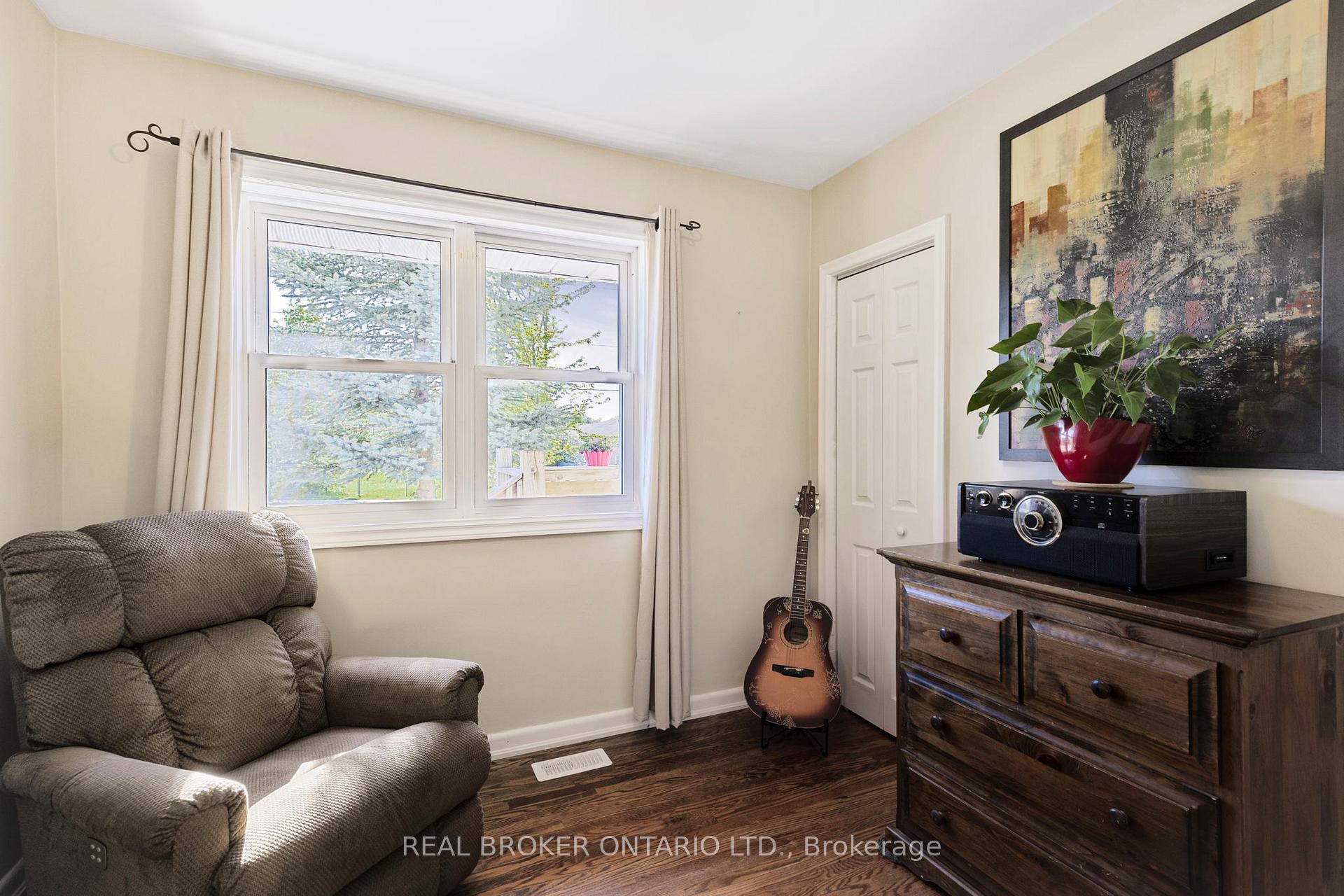 Photo 15 of 90 Johnson Street, Barrie, Codrington — HOMEH
