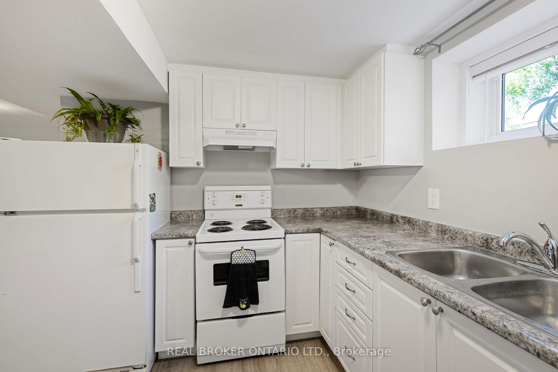Photo 30 of 90 Johnson Street, Barrie, Codrington — HOMEH