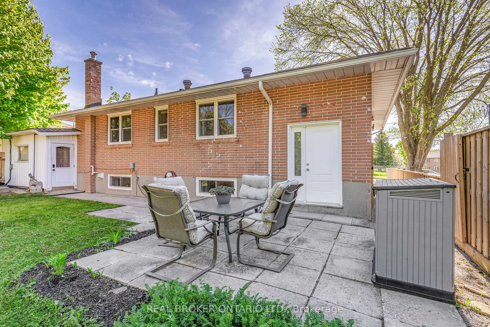 Photo 39 of 90 Johnson Street, Barrie, Codrington — HOMEH