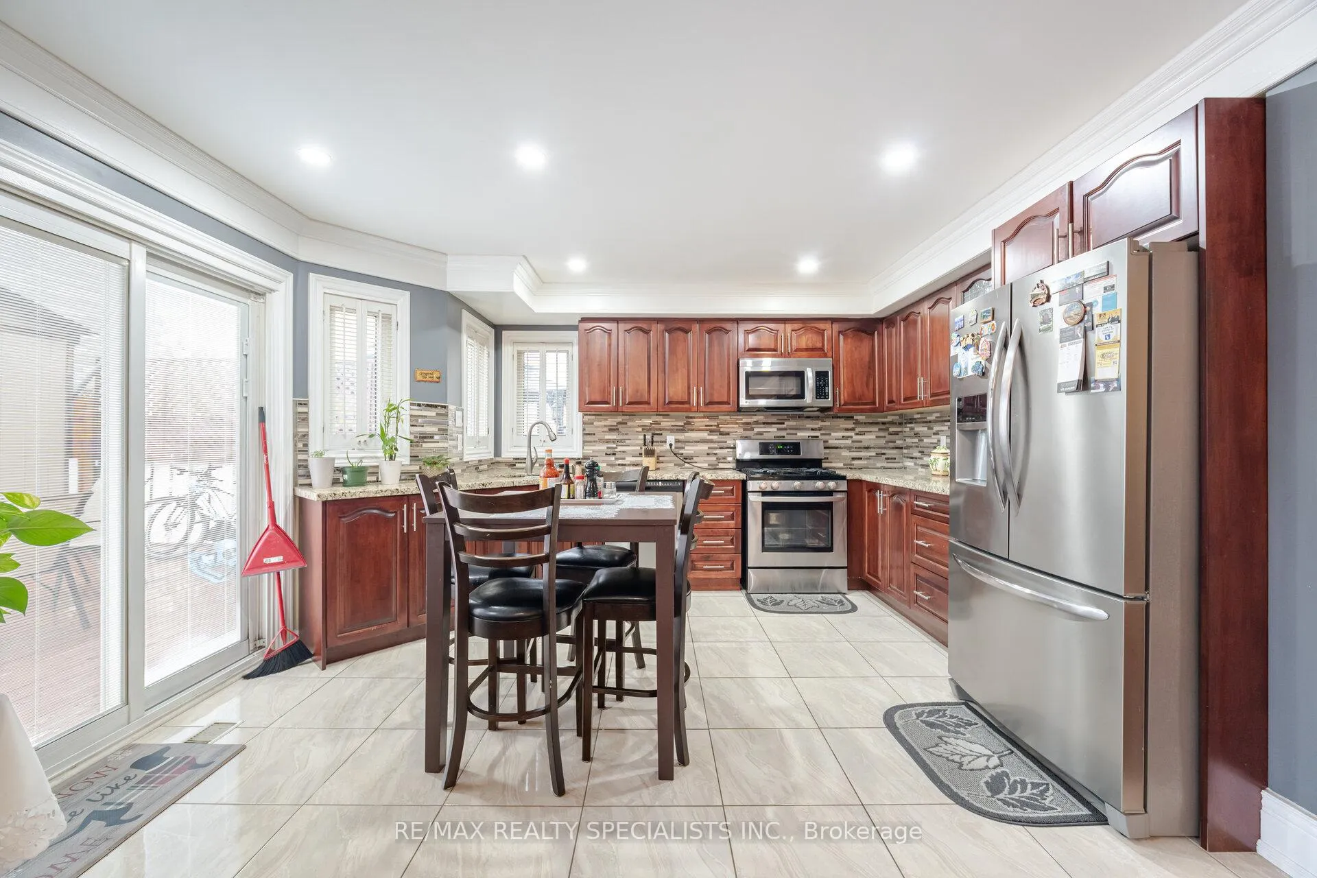 Photo 8 of 6 Chadwick Street, Brampton, Fletcher's West — HOMEH