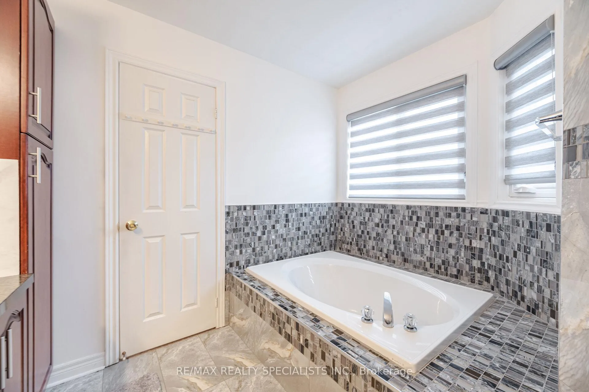 Photo 18 of 6 Chadwick Street, Brampton, Fletcher's West — HOMEH