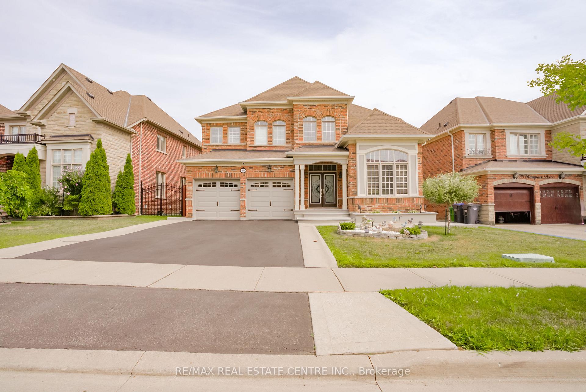 Photo 1 of 18 Rampart Drive, Brampton, Vales of Castlemore North — HOMEH