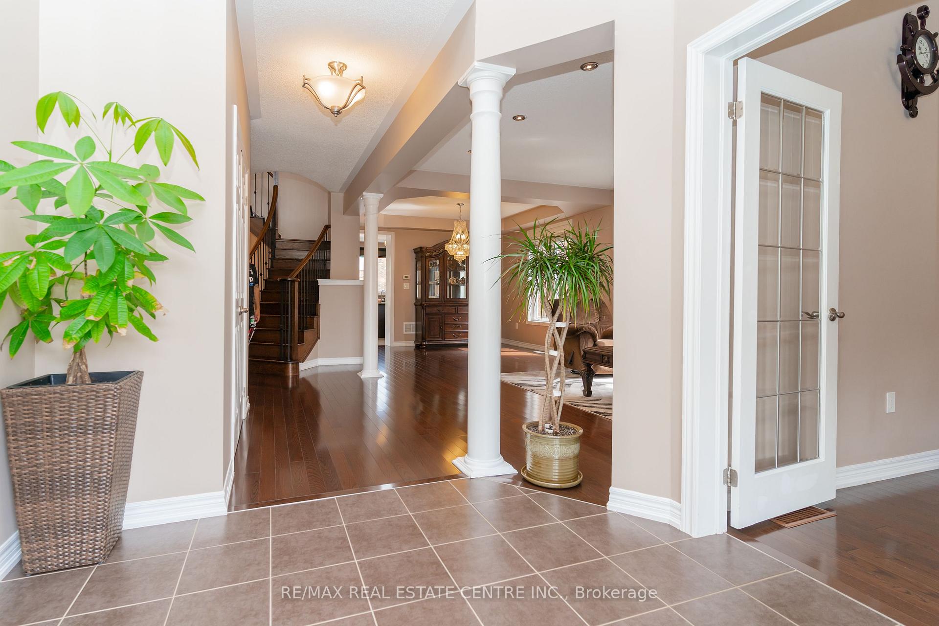 Photo 29 of 18 Rampart Drive, Brampton, Vales of Castlemore North — HOMEH