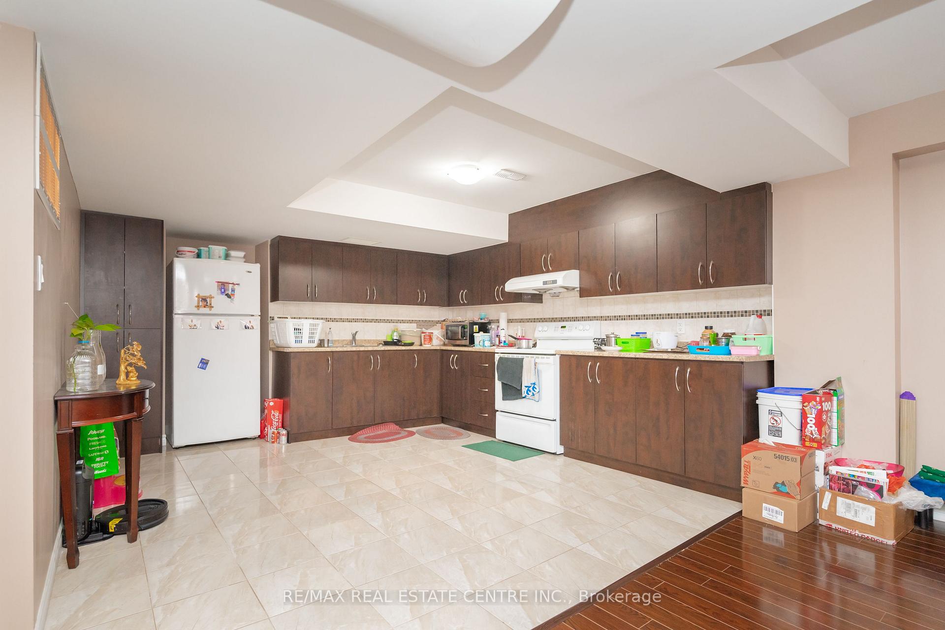 Photo 31 of 18 Rampart Drive, Brampton, Vales of Castlemore North — HOMEH